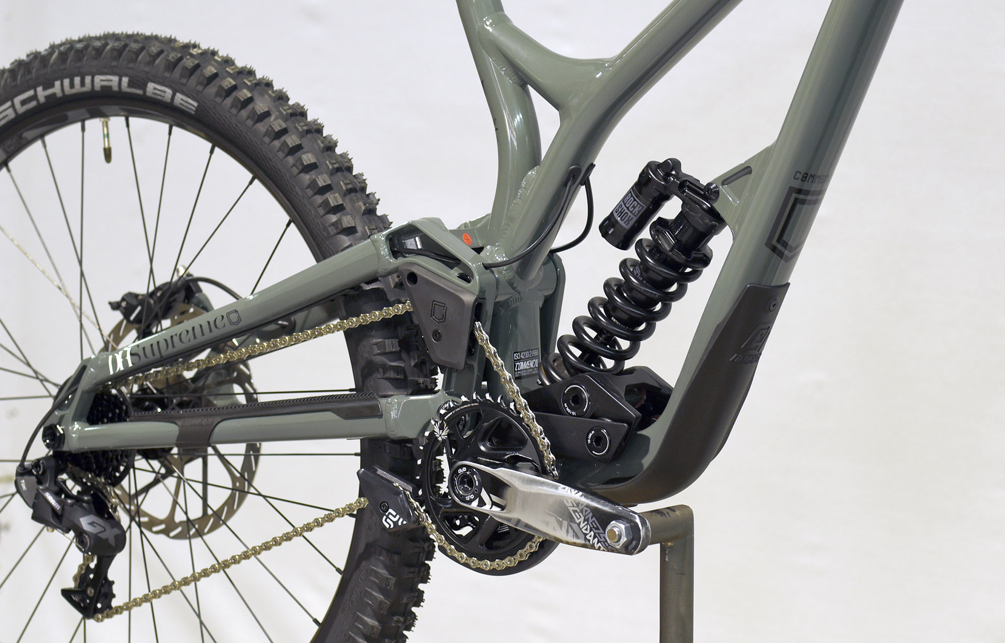 COMMENCAL SUPREME DH 29/27 RACE KESWICK GREEN - M (21151202) image number null