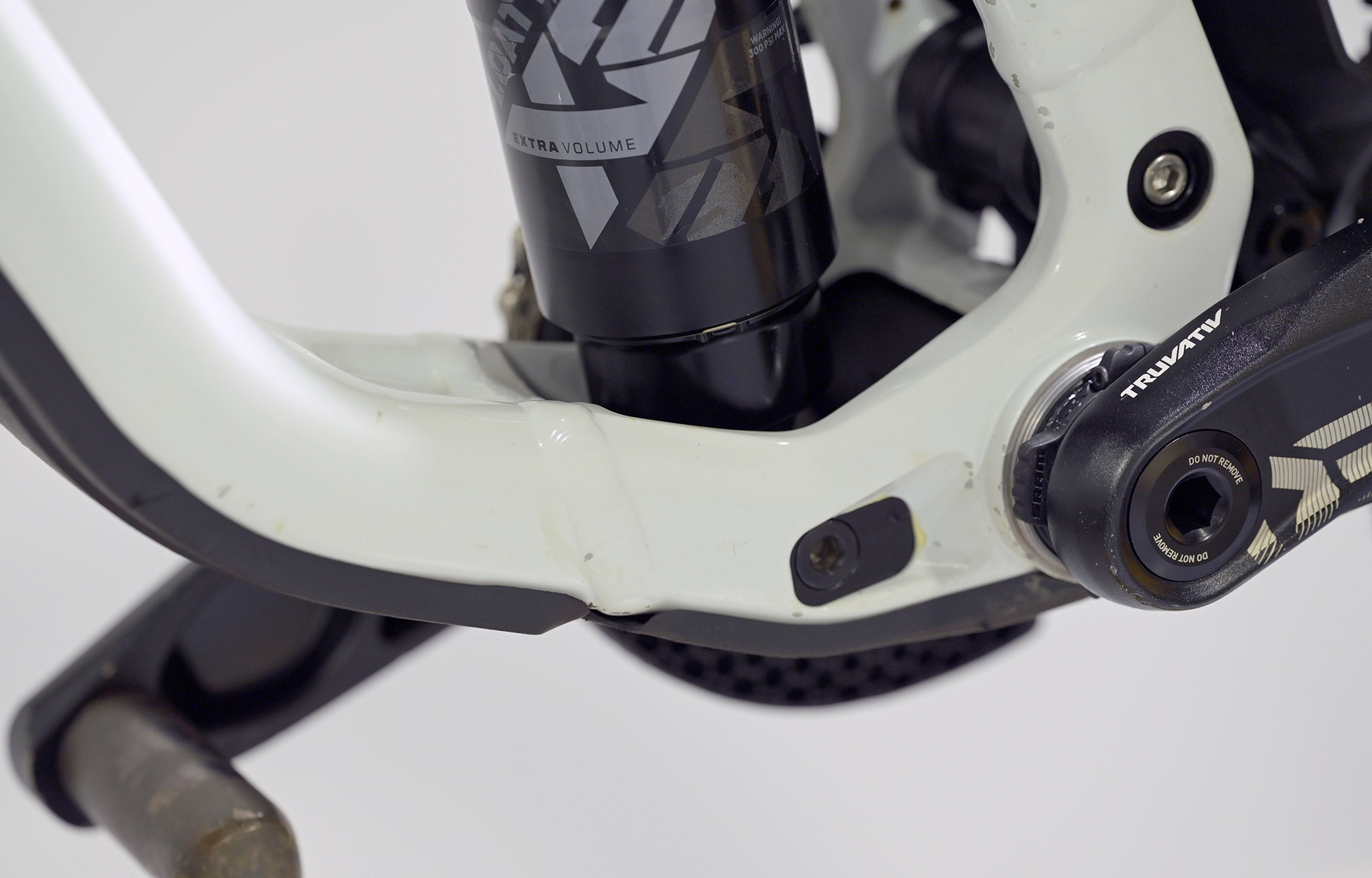 COMMENCAL SUPREME DH V5 SIGNATURE LTD PURE WHITE - M (23151002) image large number 13