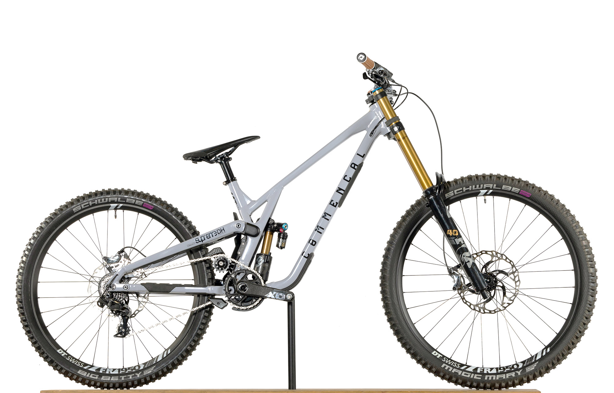 COMMENCAL SUPREME DH V5 ALC TEAM CLOUD - M (BT3SUPV5WEIALCCAM) image number null