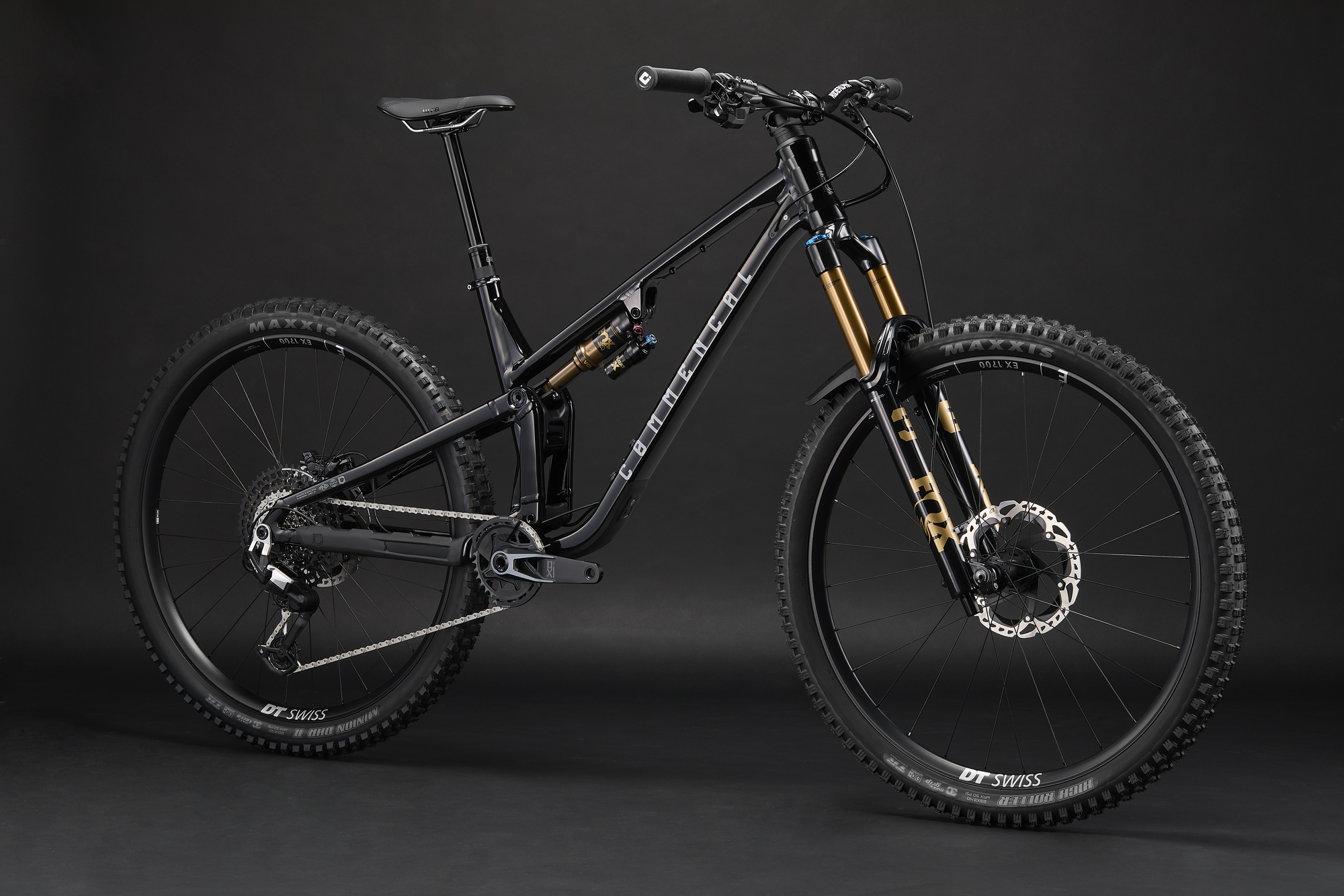 COMMENCAL META V5 SIGNATURE PURE BLACK  2027 image large number 1