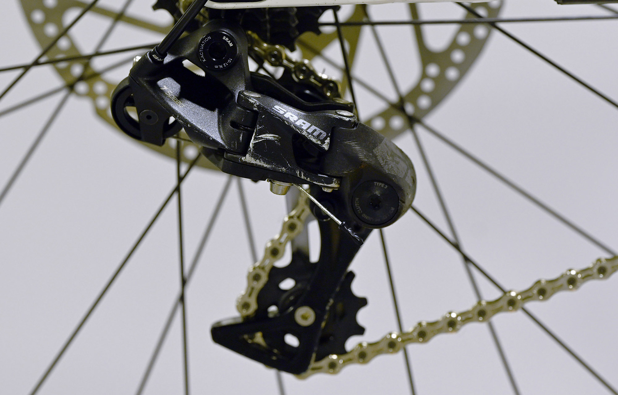 COMMENCAL SUPREME DH V5 ESSENTIAL GLITTERY WHITE - L (23150103) image number null