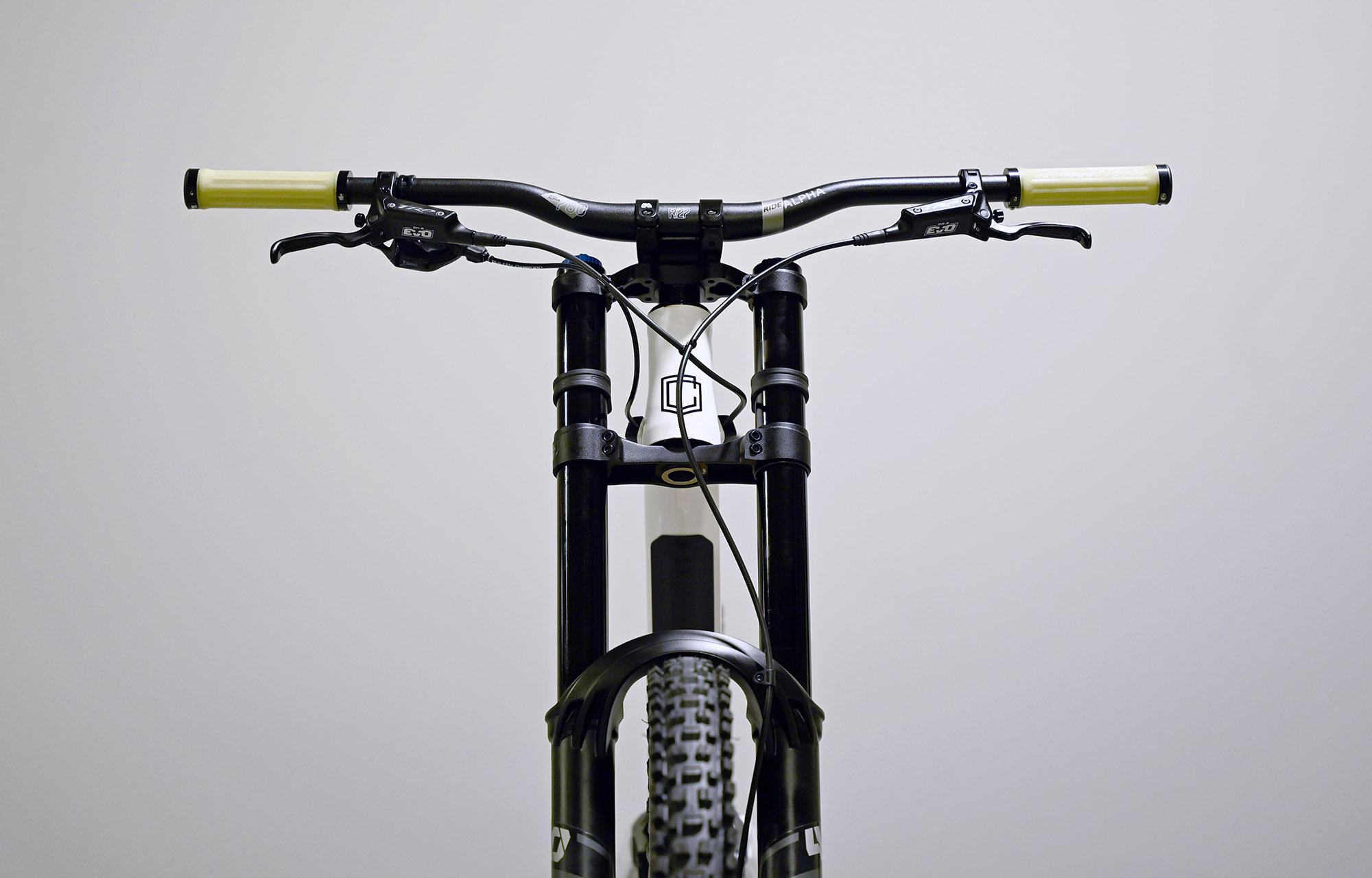 COMMENCAL FRS ESSENTIAL PURE WHITE - M (22151902) image number null