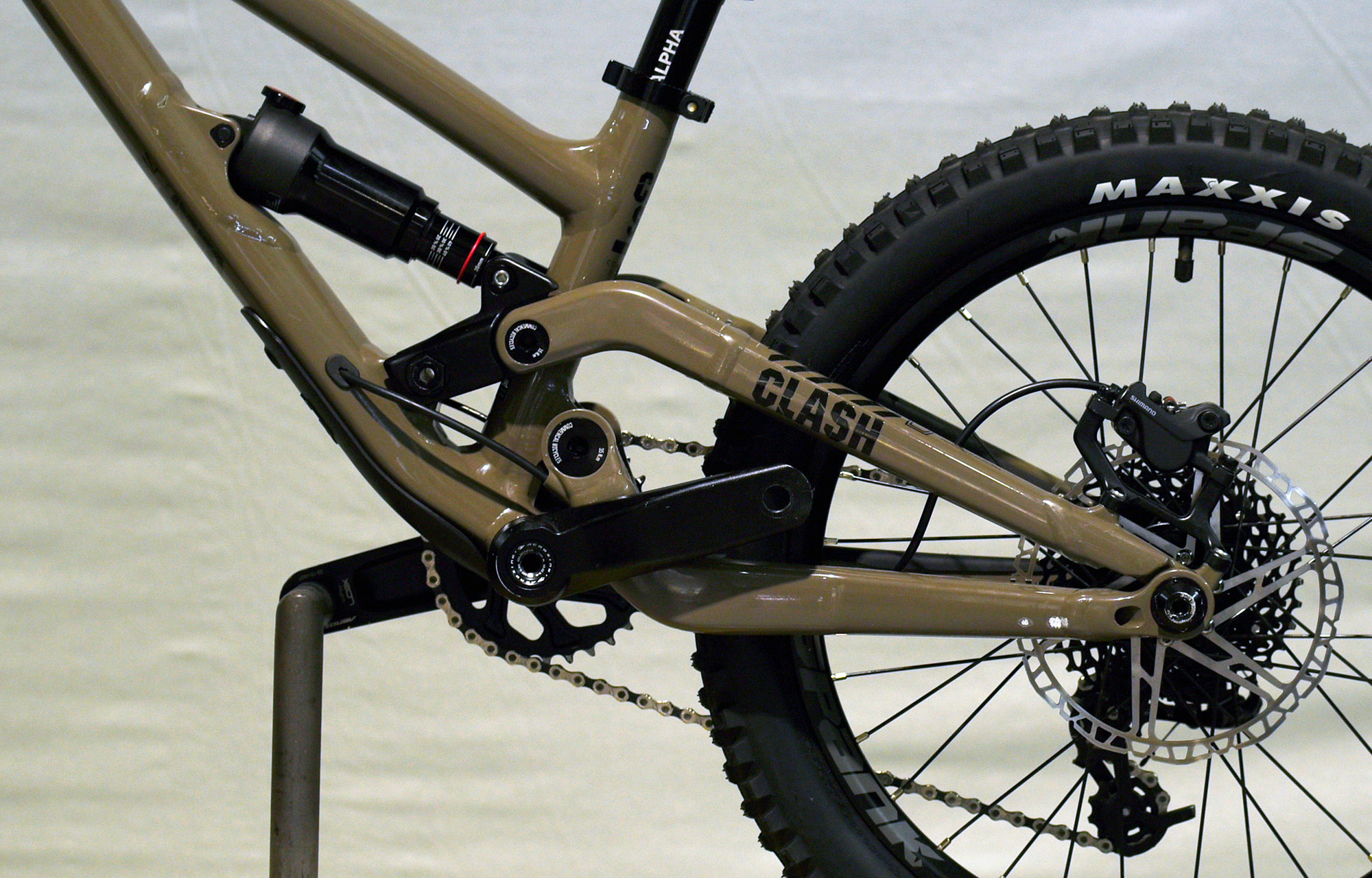 COMMENCAL CLASH 20 V1 DIRT - 20 (21175000) image number null
