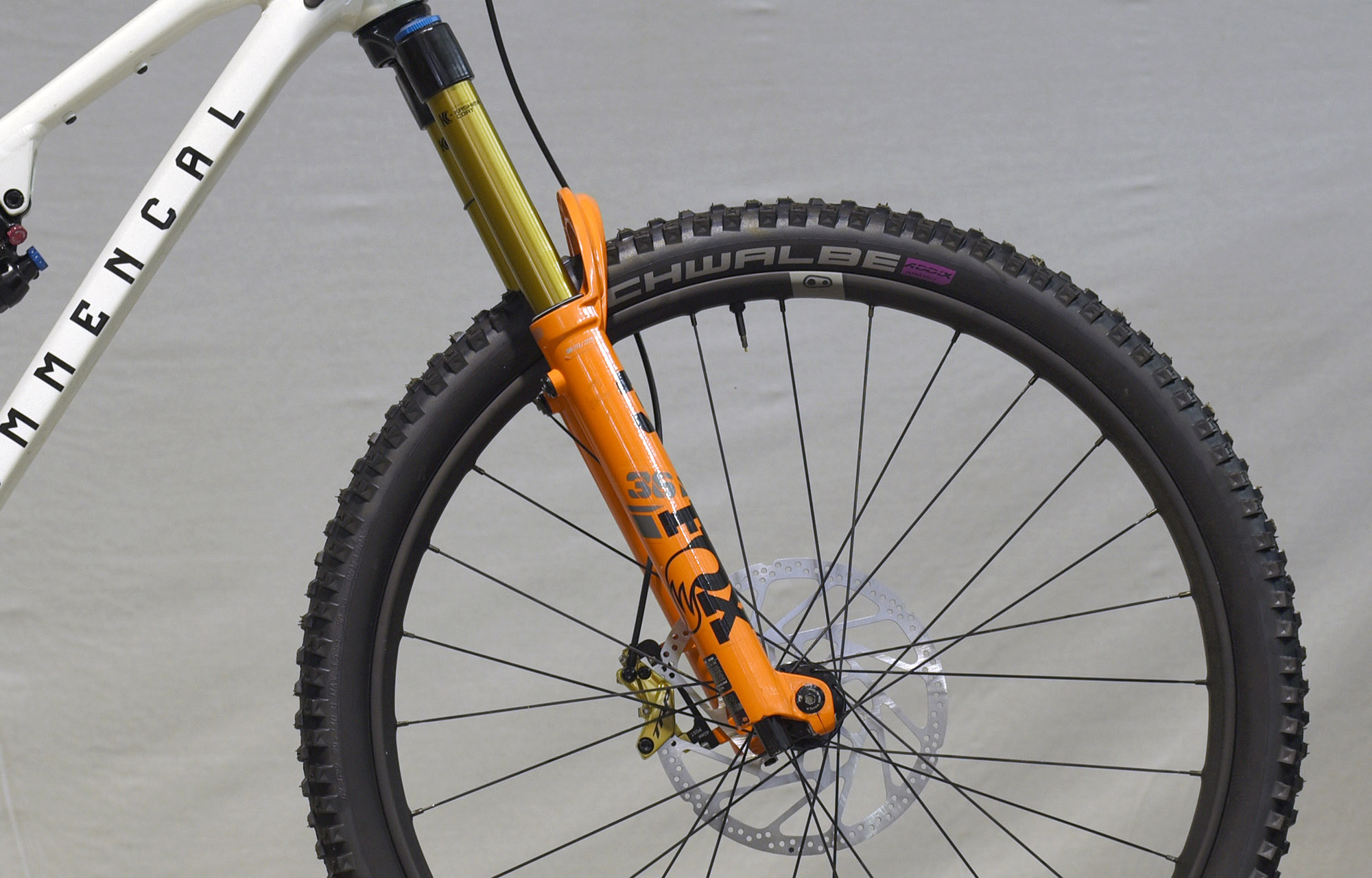 COMMENCAL META V5 CLEAR SILVER [COMMENCAL TEAM] ALC - S (24100011) image number null