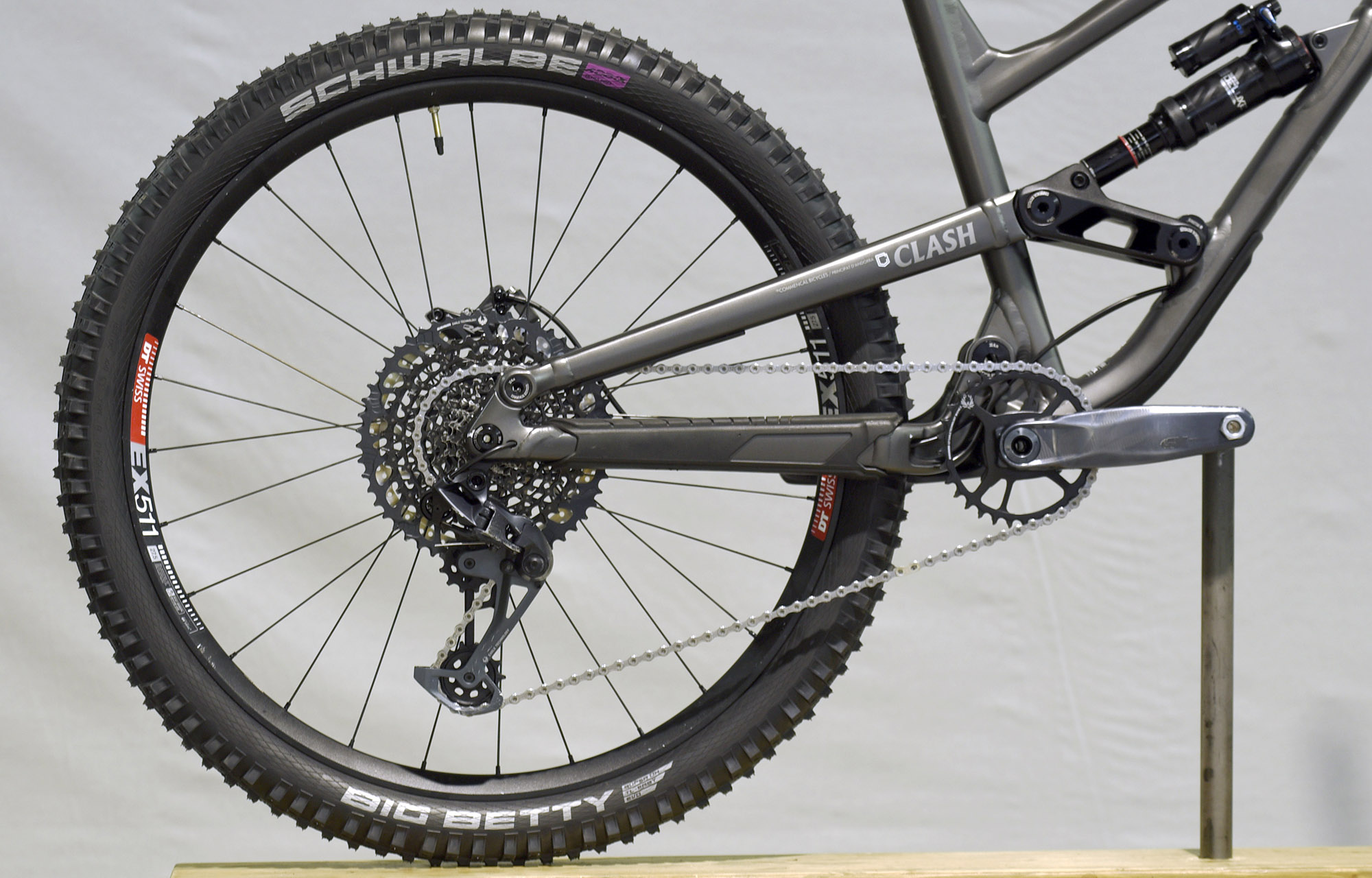 COMMENCAL CLASH RACE DARK SLATE - M (22131502) image number null