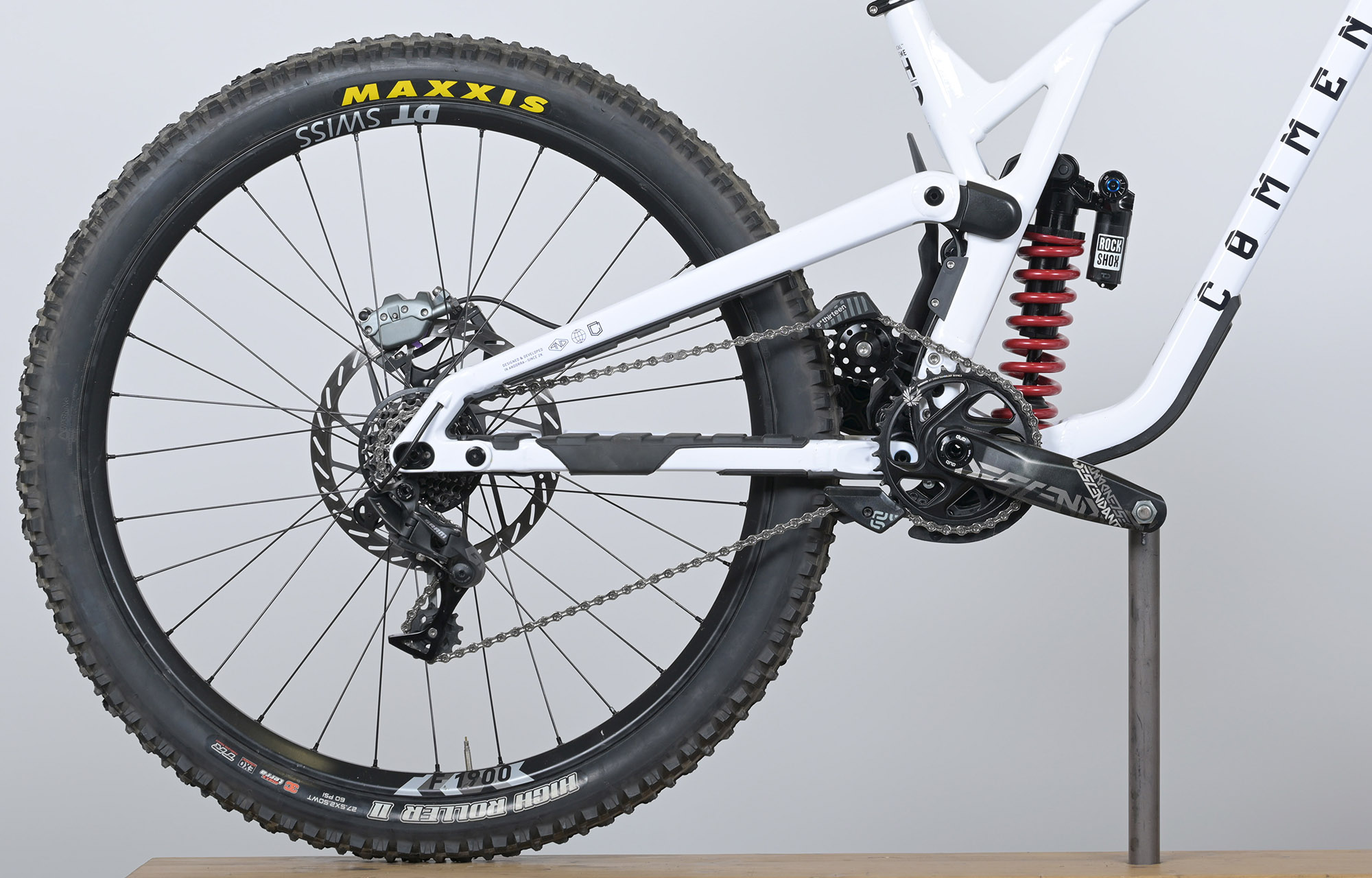 COMMENCAL SUPREME DH V5 ROCKSHOX PURE WHITE - M (24157102) image cover number large 0