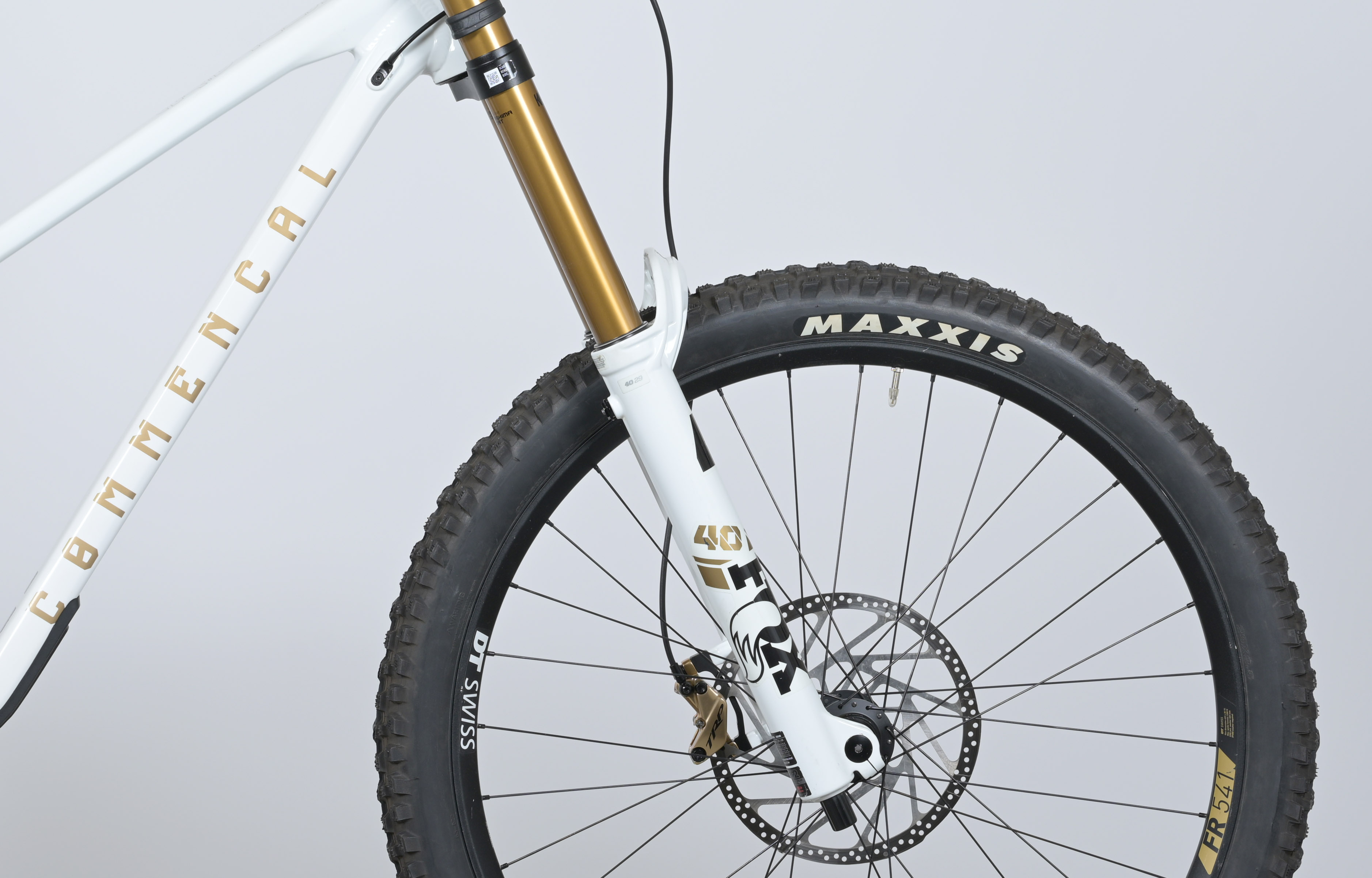 COMMENCAL SUPREME DH V5 SIGNATURE LTD PURE WHITE - L (23151003) image cover number large 1