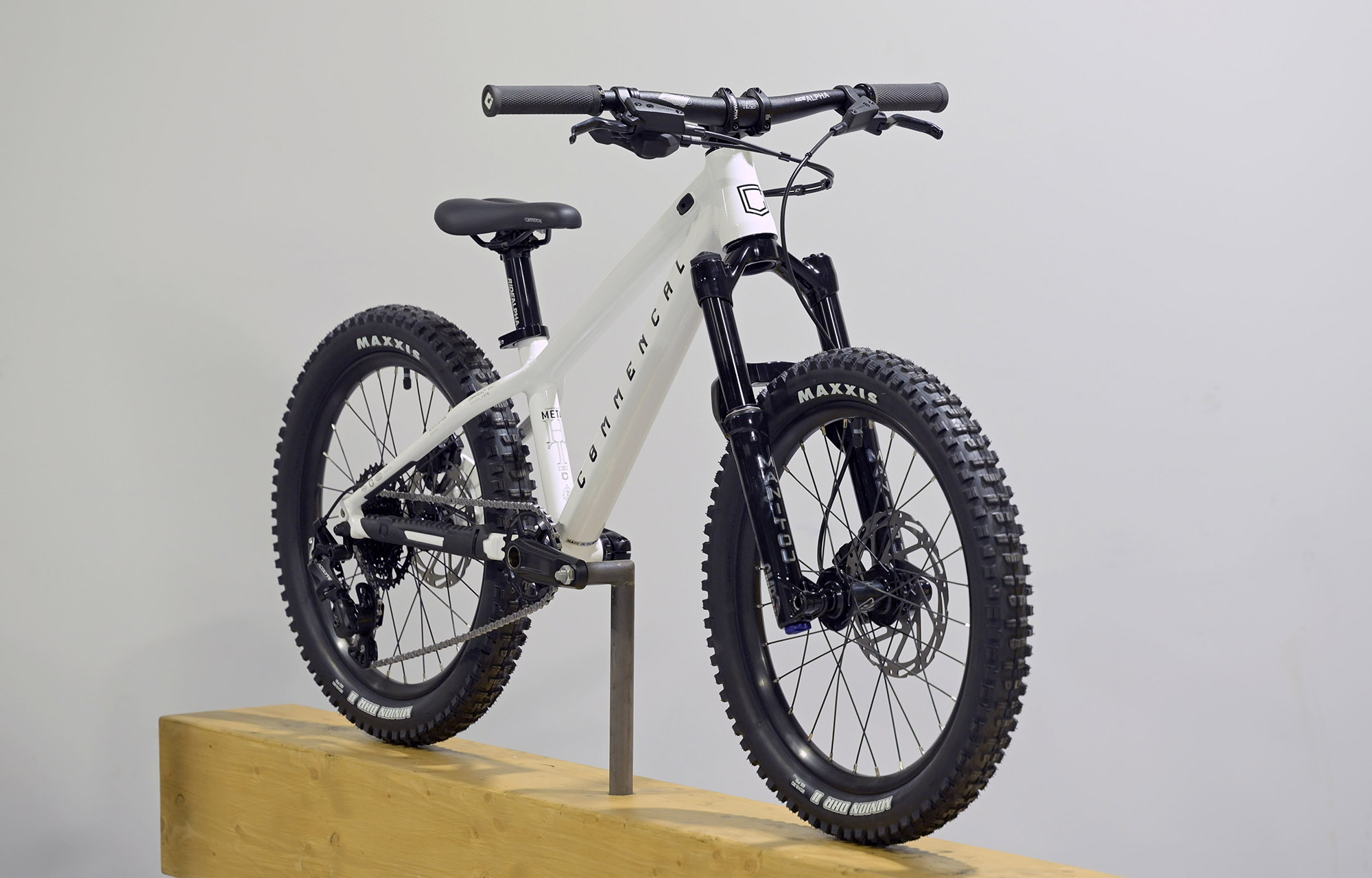 COMMENCAL META HT 20 PURE WHITE - (25170100) image cover number large 2