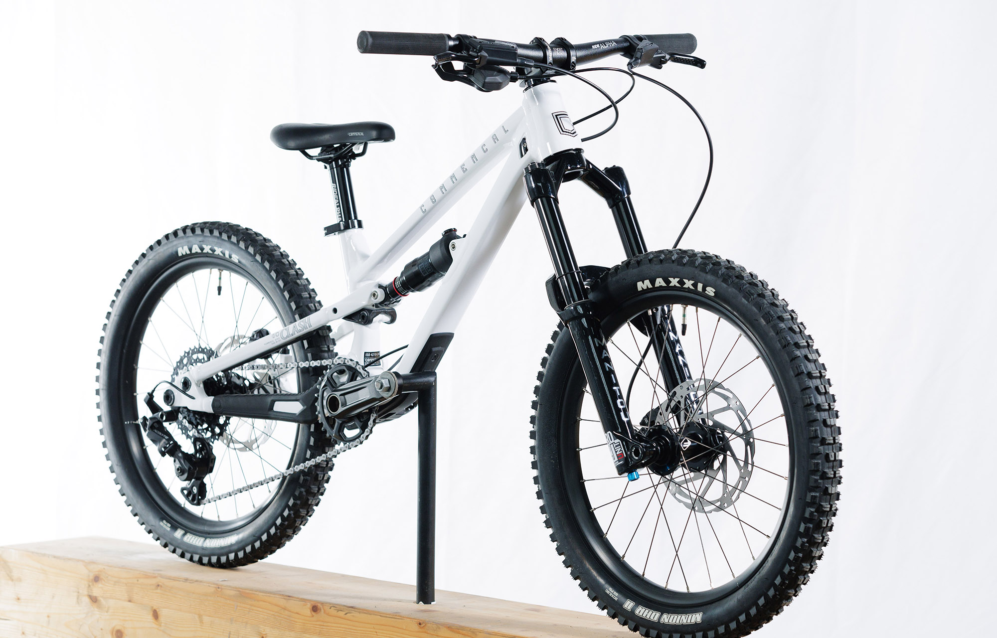 COMMENCAL CLASH 20 PURE WHITE - (24177200) image cover number large 0