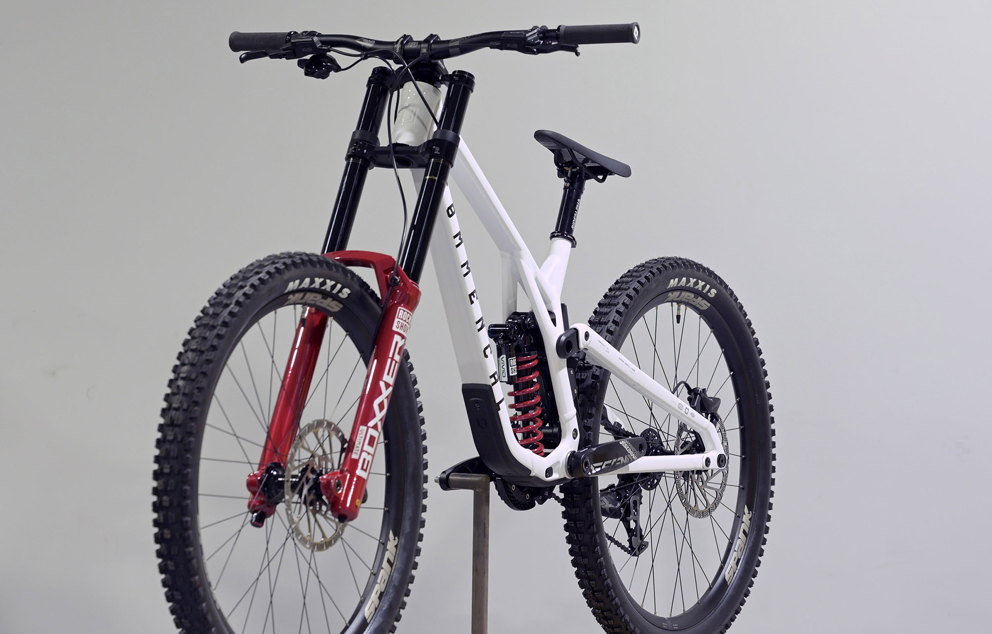 COMMENCAL SUPREME DH V5 XS PURE WHITE - (25174100) image cover number large 4