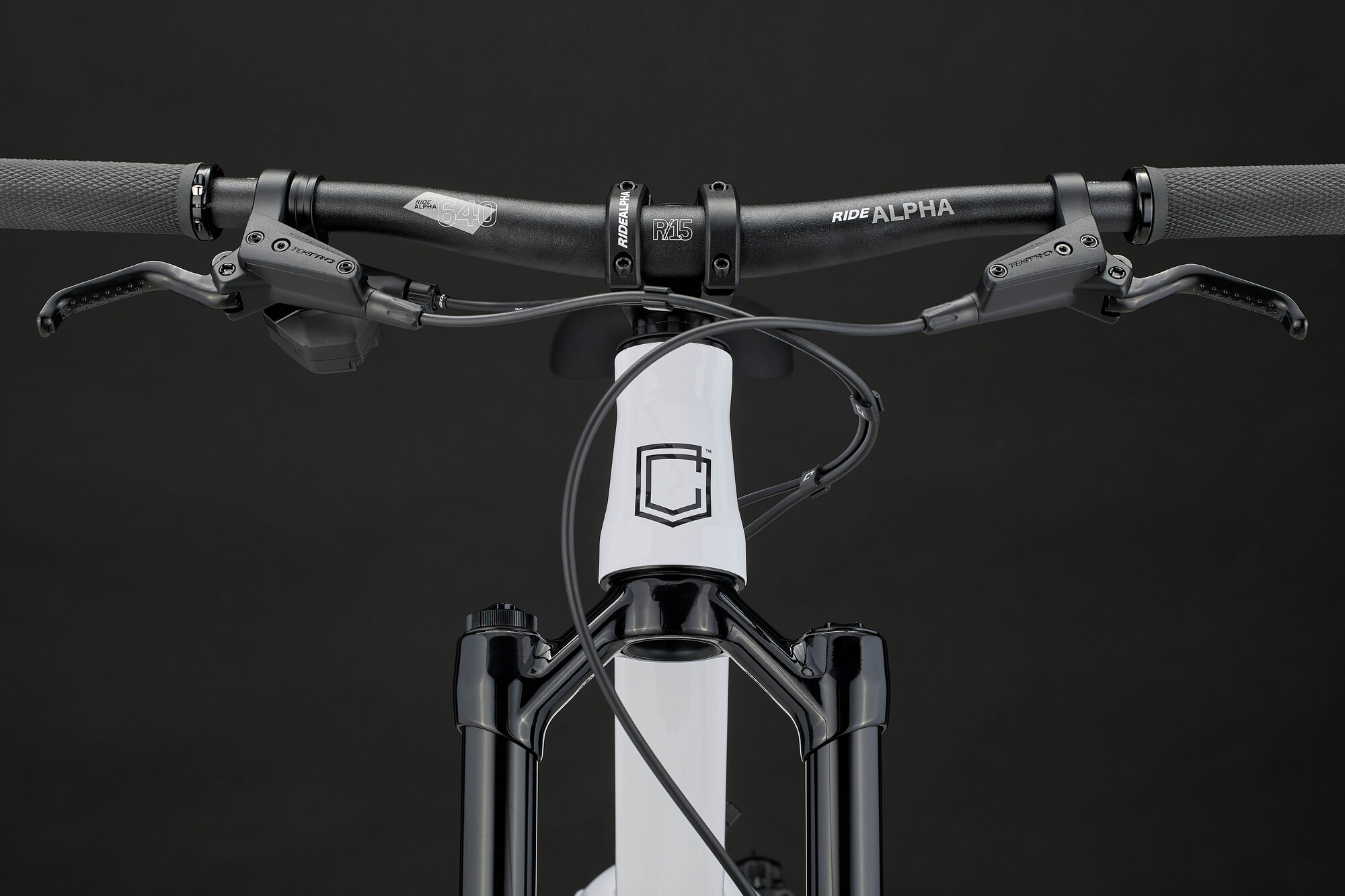 COMMENCAL CLASH 24 PURE WHITE 2026 image number null