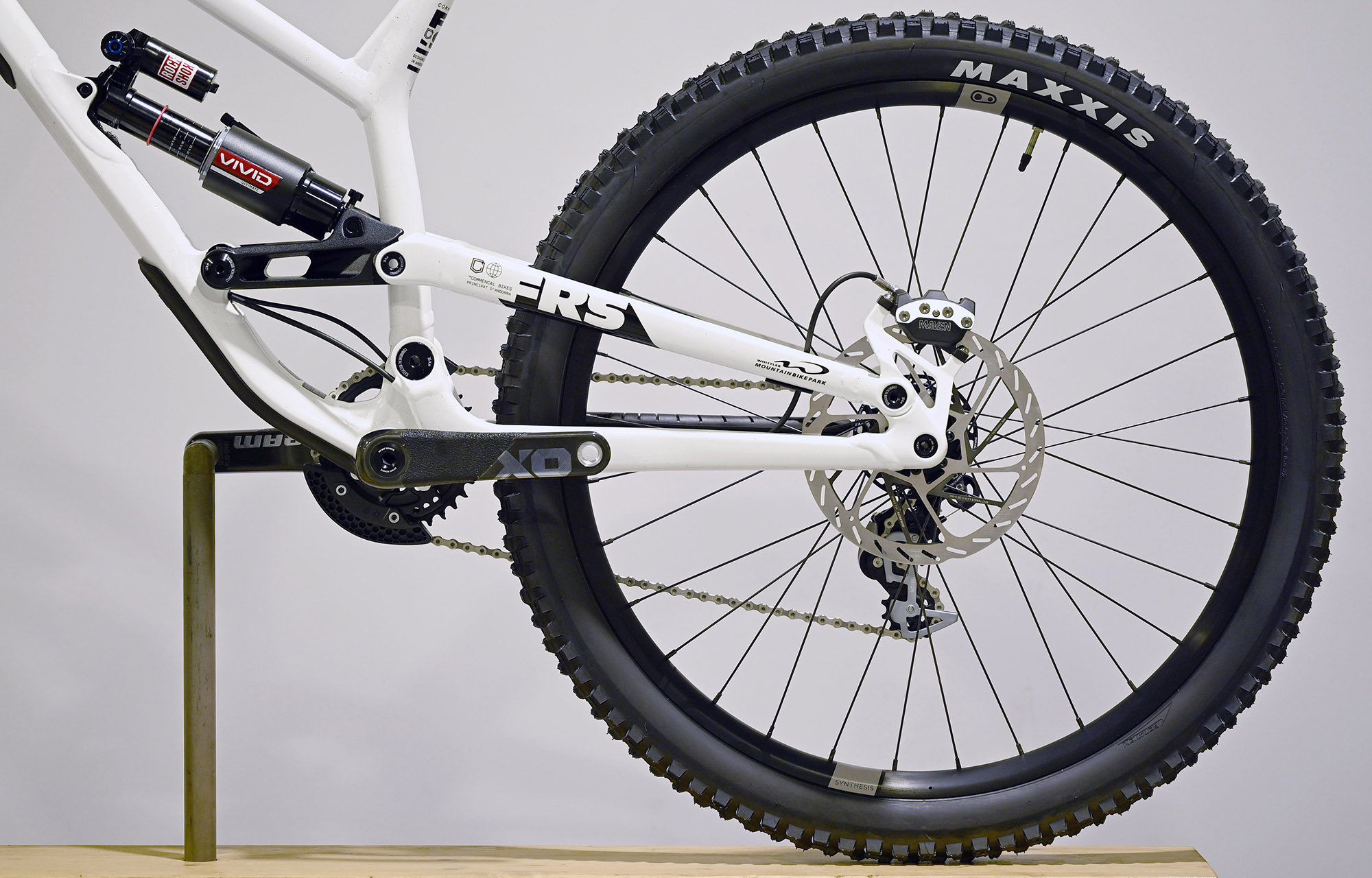 COMMENCAL FRS ULTIMATE WHISTLER EDITION - L (24156303) image number null