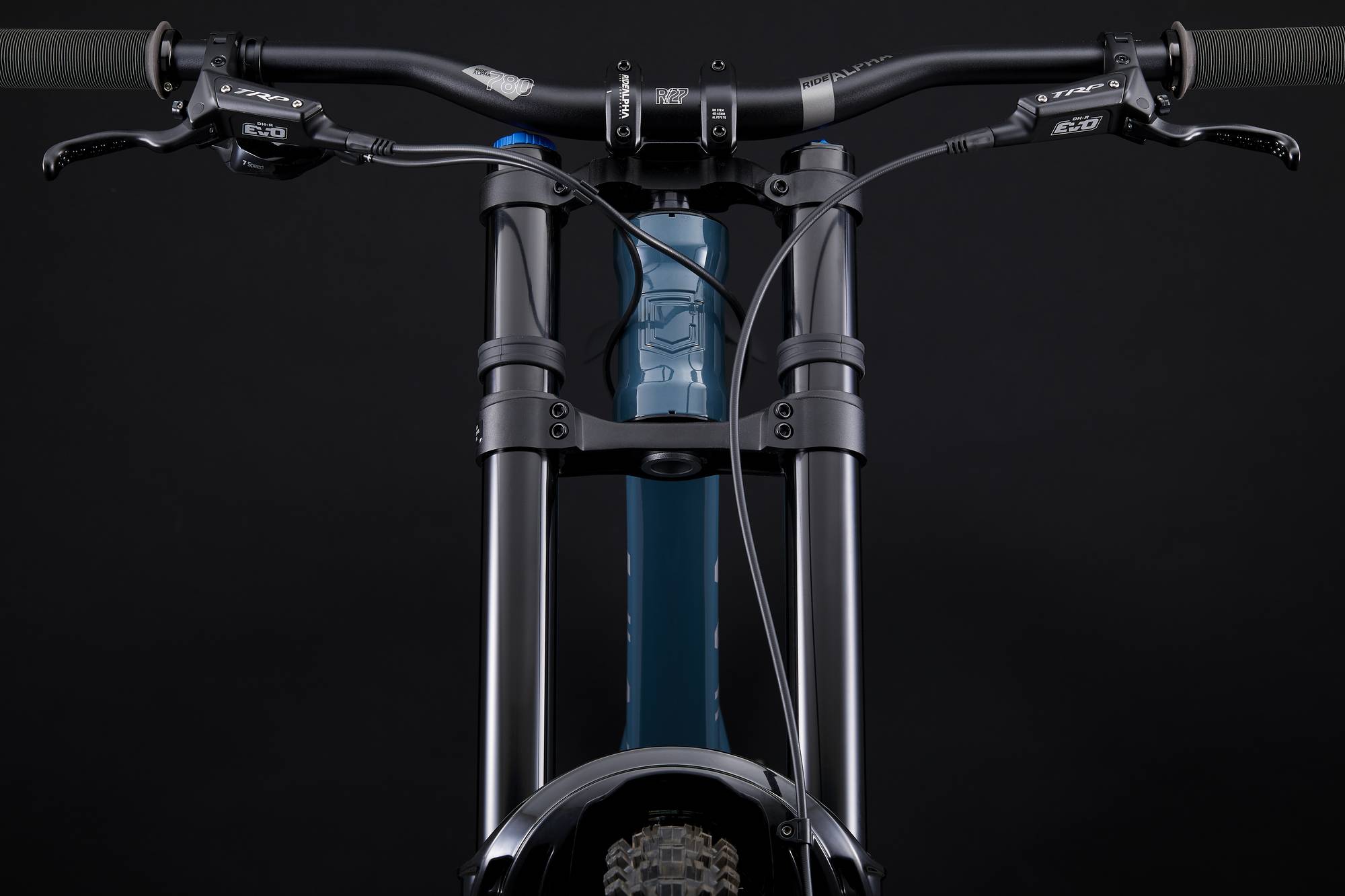 COMMENCAL SUPREME DH V5 ESSENTIAL AQUA BLUE image number null