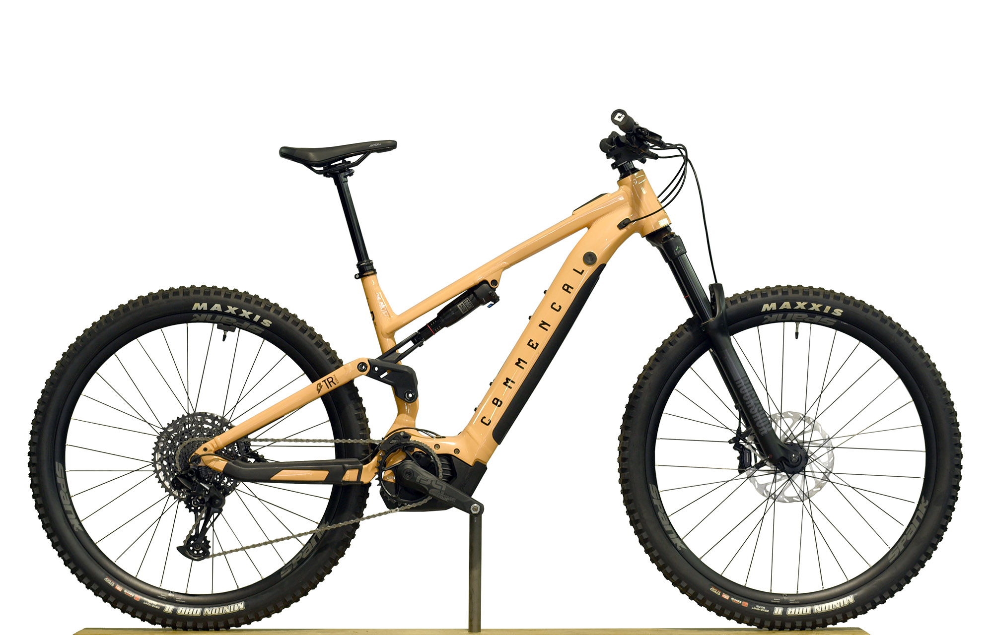 COMMENCAL META POWER TR BOSCH RIDE PEACH - L (23181703) 864 km image number null