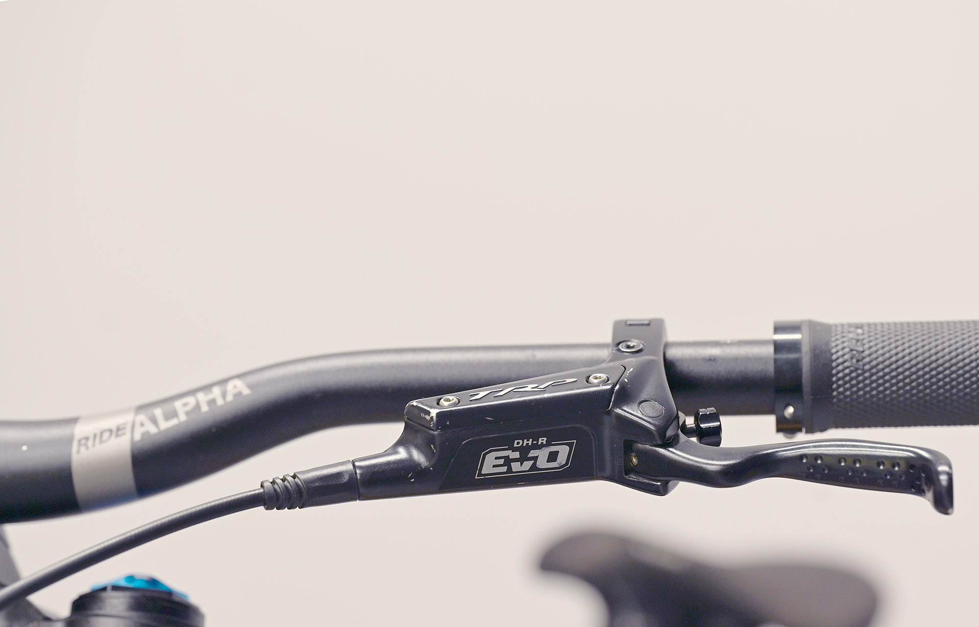 COMMENCAL FRS ESSENTIAL DARK SLATE - L (22151903) image number null