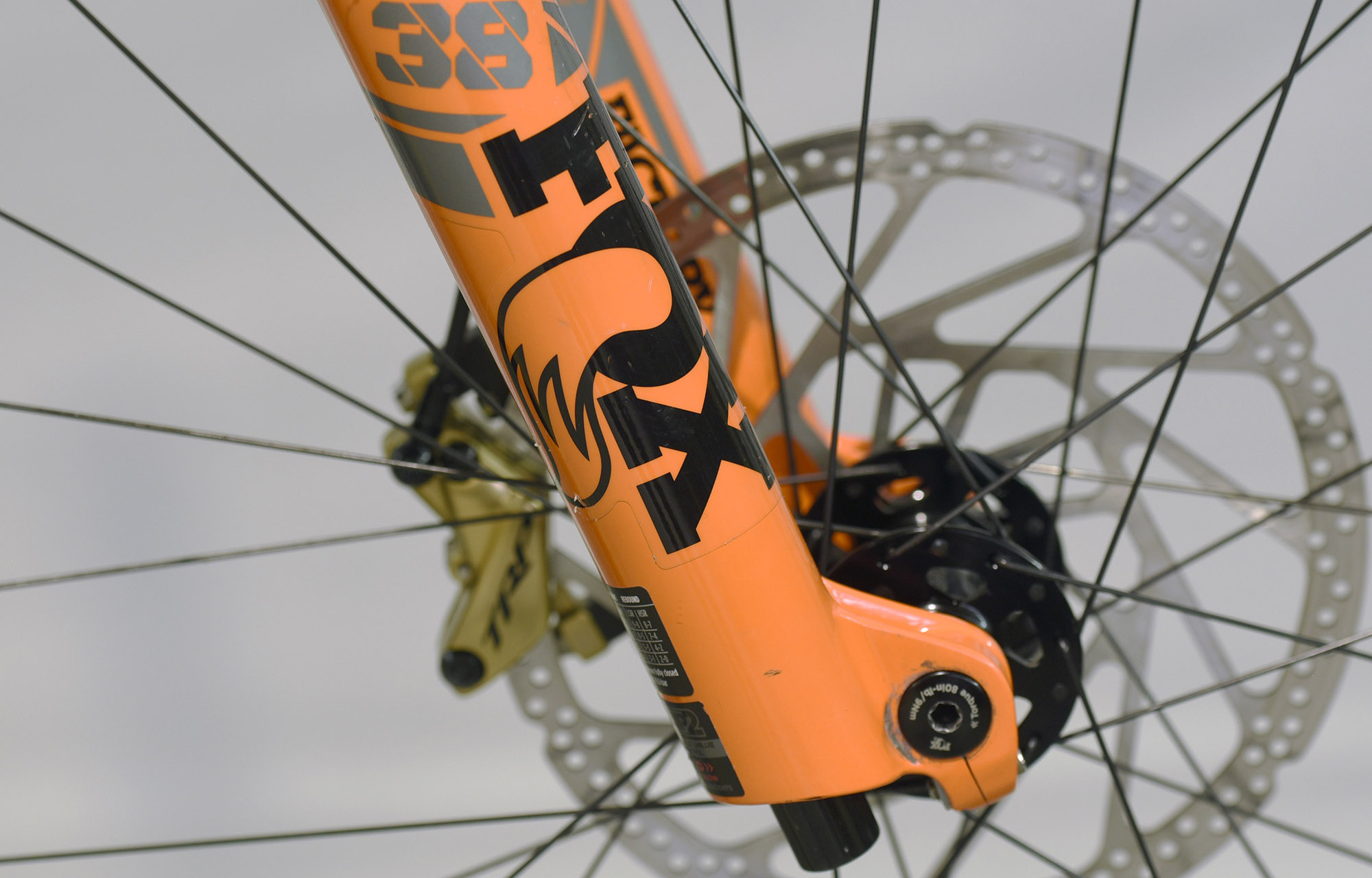 COMMENCAL META V5 GLITTERY BLACK [COMMENCAL TEAM] ALC - L (24100027) image number null