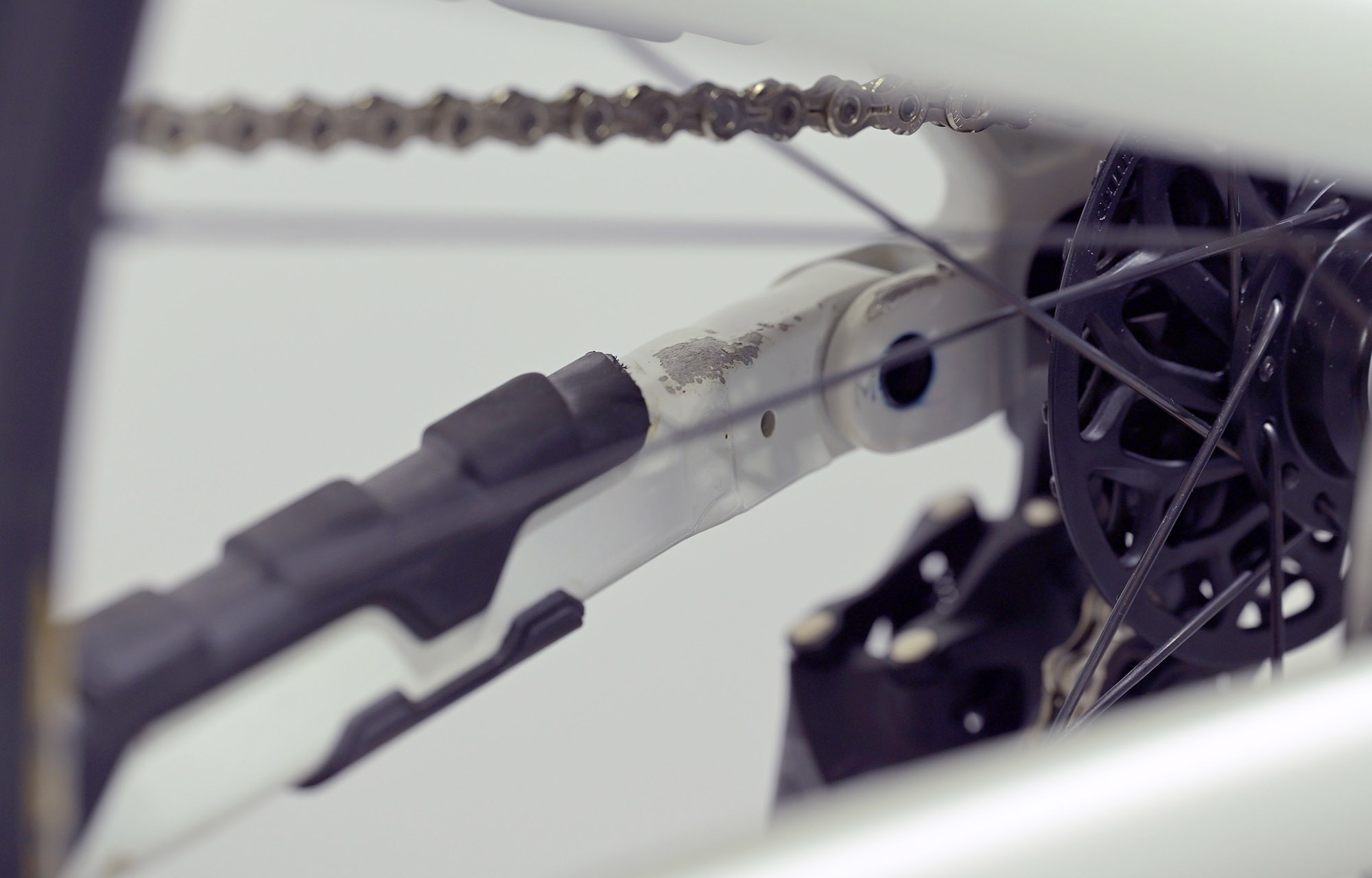 COMMENCAL SUPREME DH V5 SIGNATURE LTD PURE WHITE - M (23100055) image cover number large 9