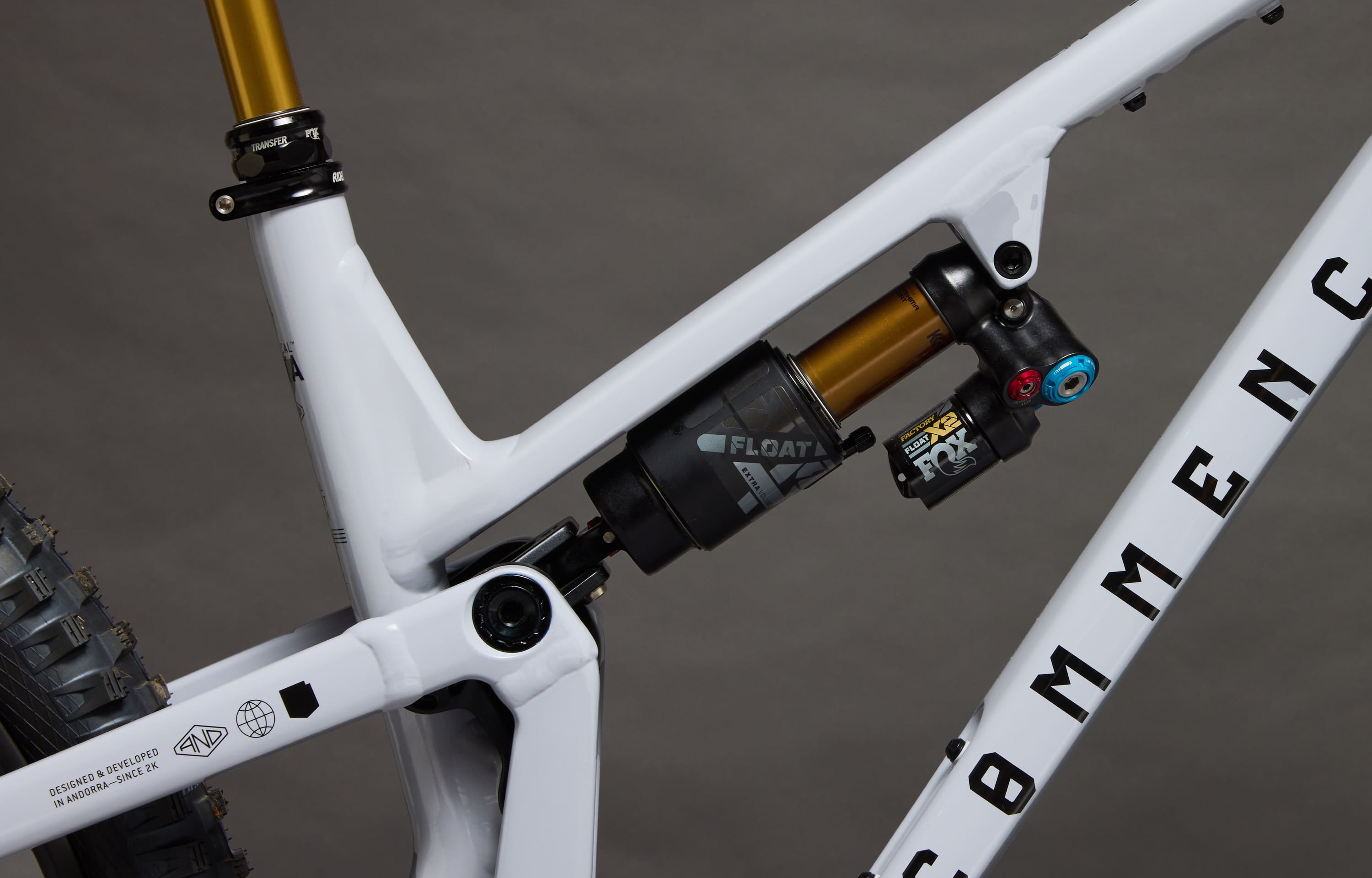 COMMENCAL META V5 STAFF EDITION image number null