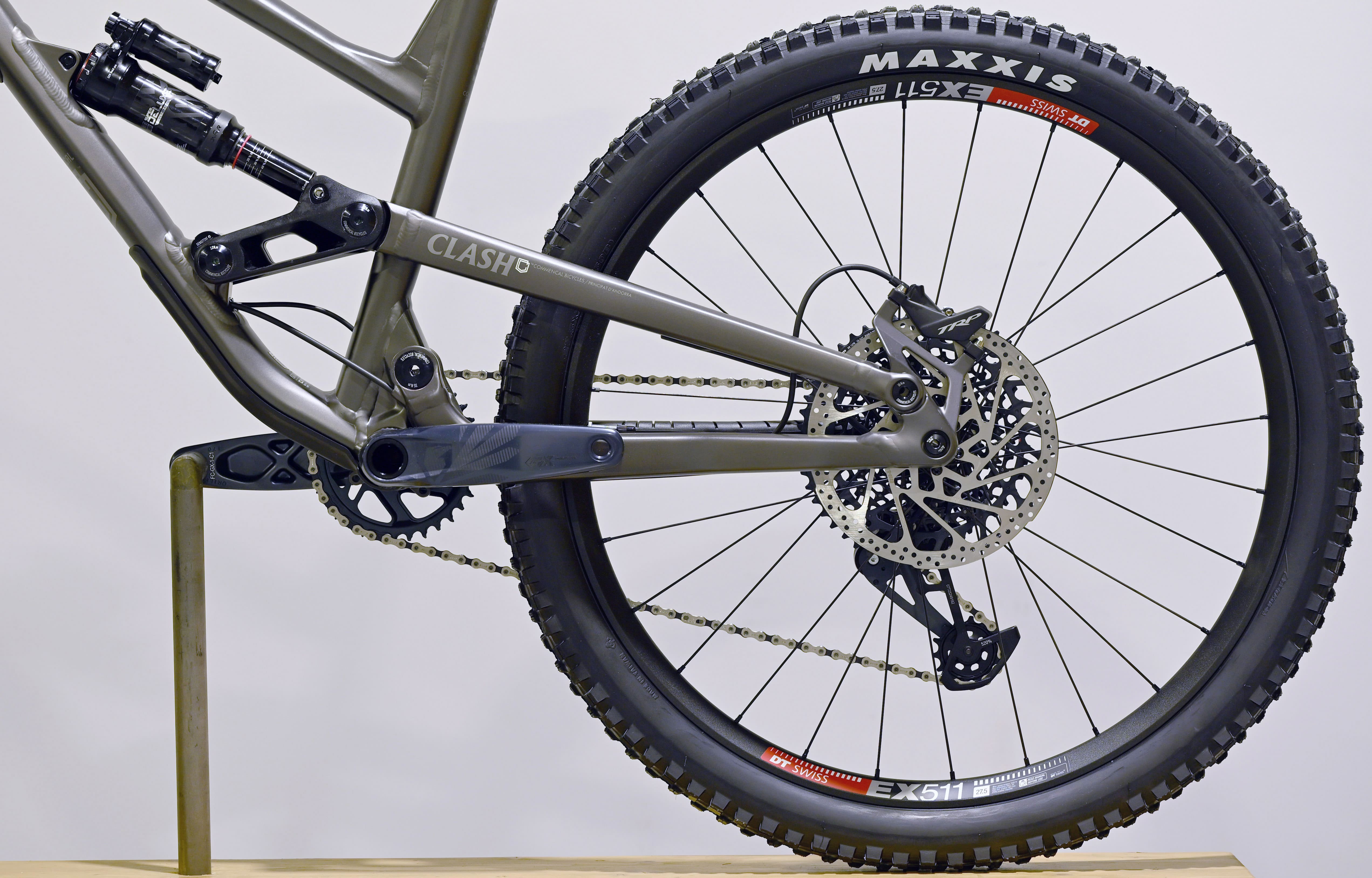 COMMENCAL CLASH RACE DARK SLATE - L (22131503) image number null