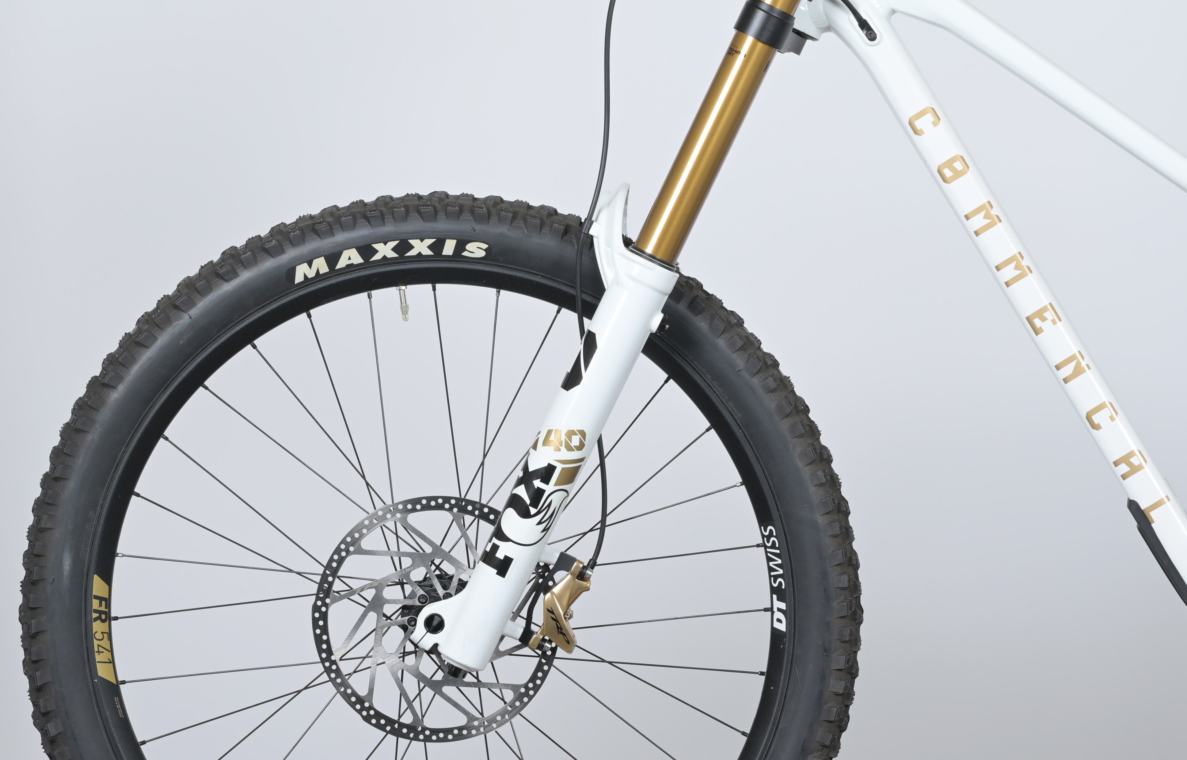 COMMENCAL SUPREME DH V5 SIGNATURE LTD PURE WHITE - L (23151003) image cover number large 3