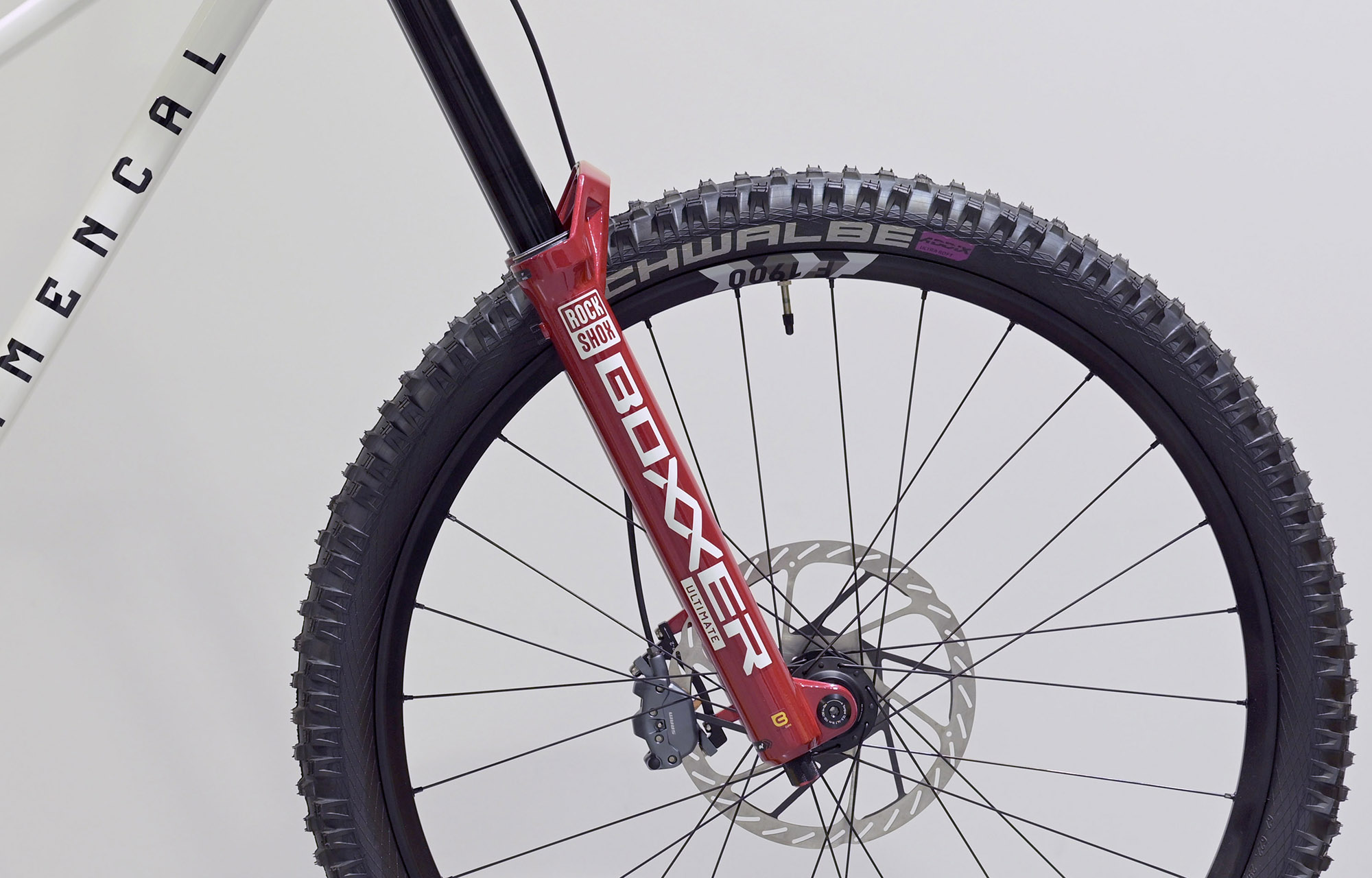 COMMENCAL SUPREME DH V5 ROCKSHOX PURE WHITE - L (24157103) image cover number large 1