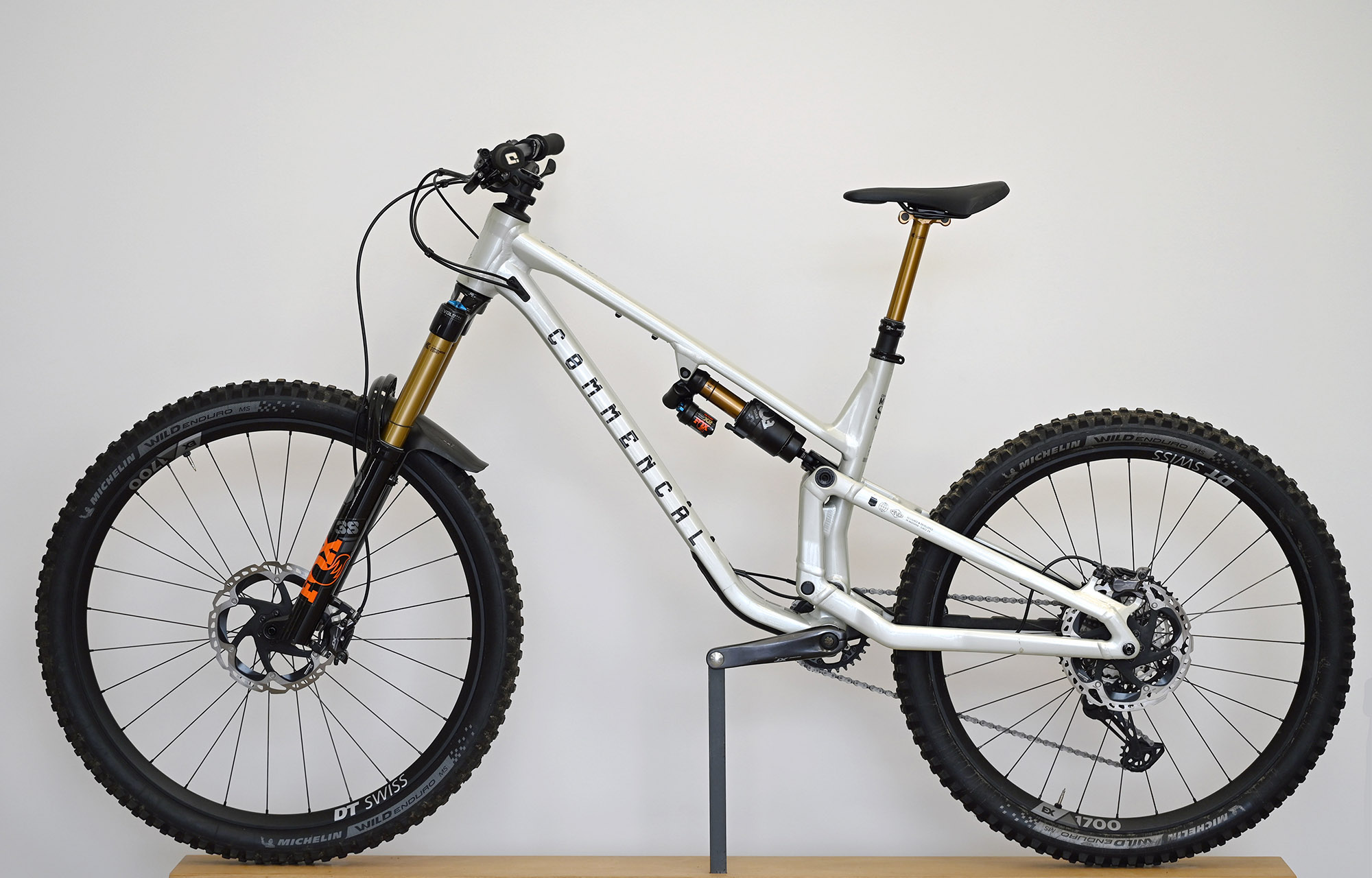 COMMENCAL META SX V5 SIGNATURE CLEAR SILVERCOMMENCAL META SX V5 SIGNATURE CLEAR SILVER - L (23131903) image large number 3