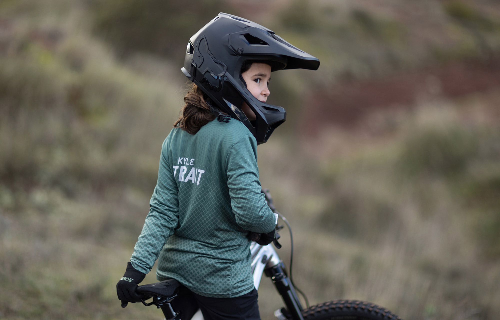 COMMENCAL KIDS KYLE JERSEY GREEN image number null