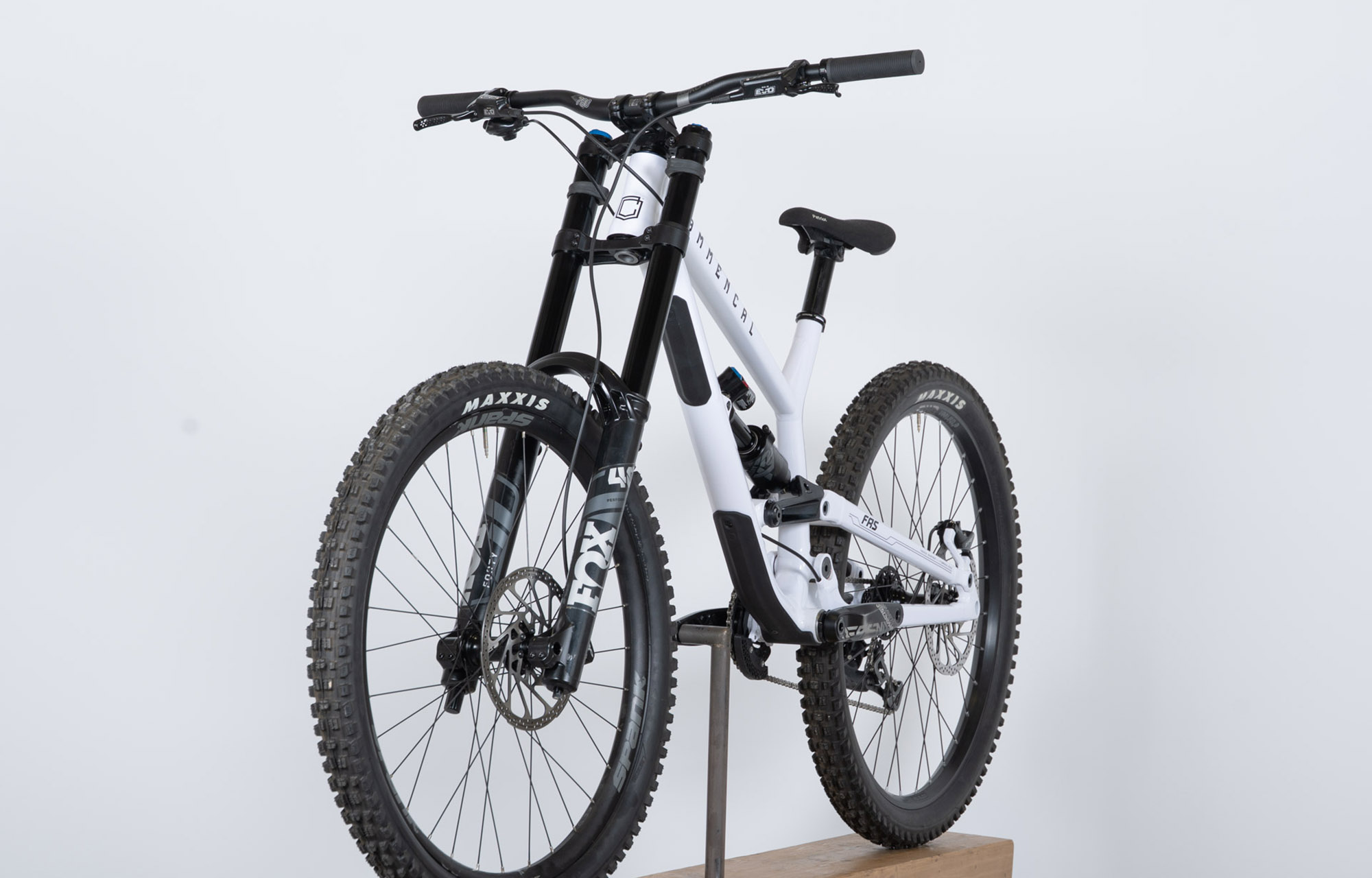 COMMENCAL FRS ESSENTIAL PURE WHITE - M (22151902) image cover number large 4