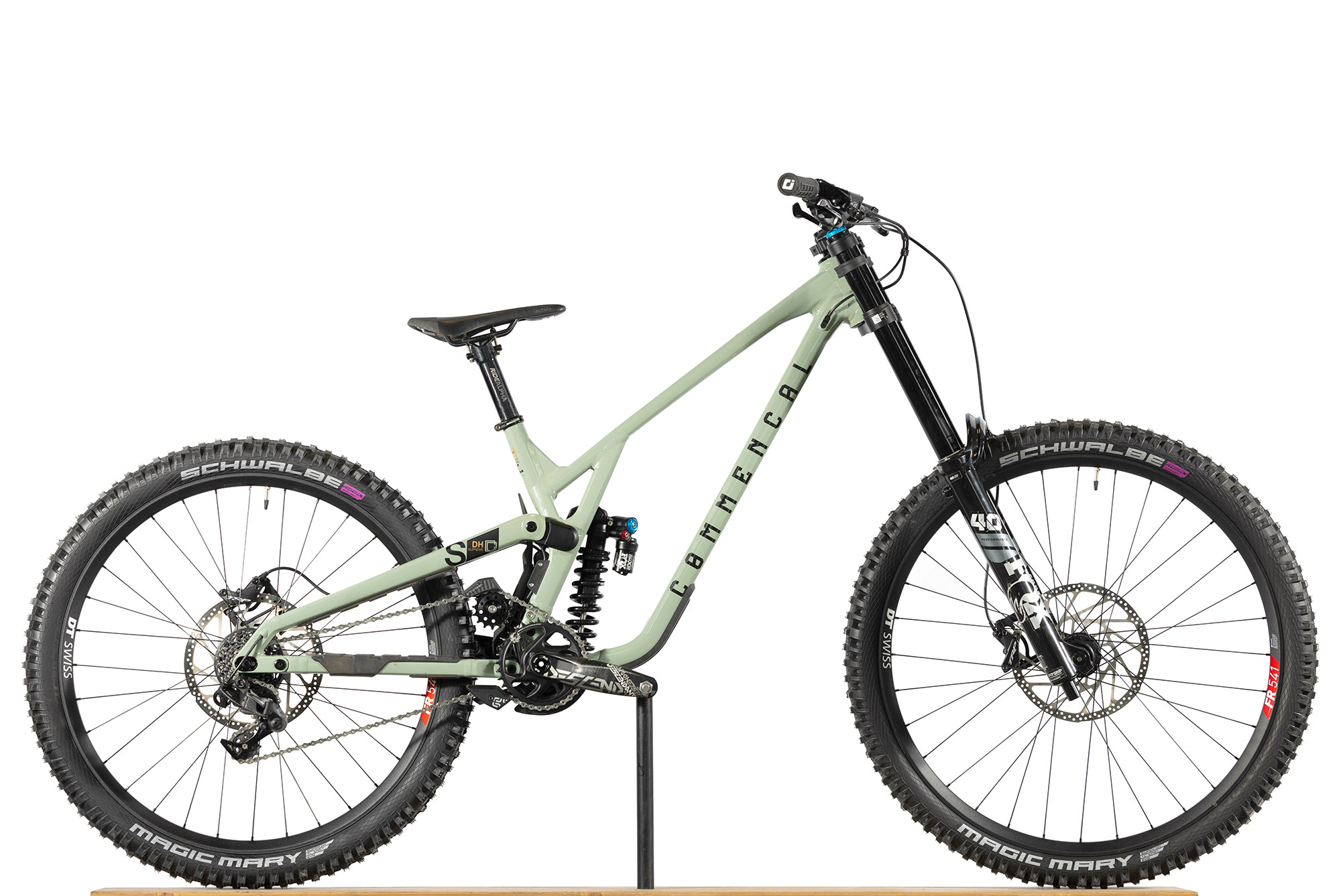 COMMENCAL SUPREME DH V5 ESSENTIAL HERITAGE GREEN - M (22150802) image number null