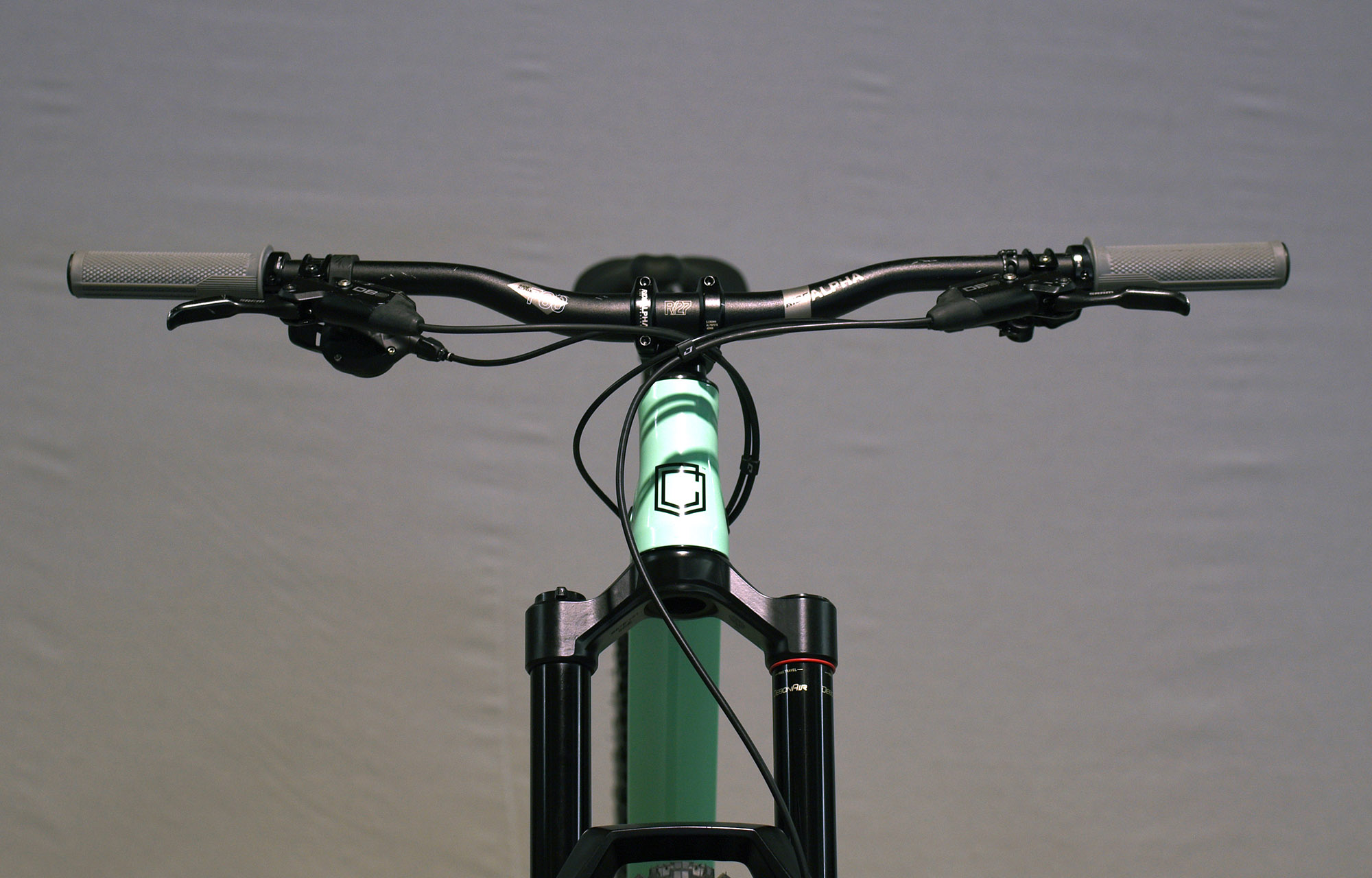 COMMENCAL CLASH RIDE EMERALD GREEN NEW ROCKSHOX - M (23130102) image number null