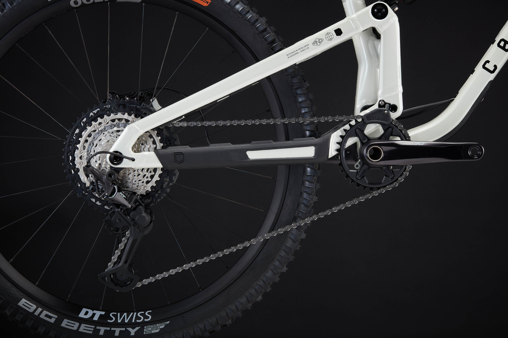 COMMENCAL META SX V5 SIGNATURE CLEAR SILVER image number null