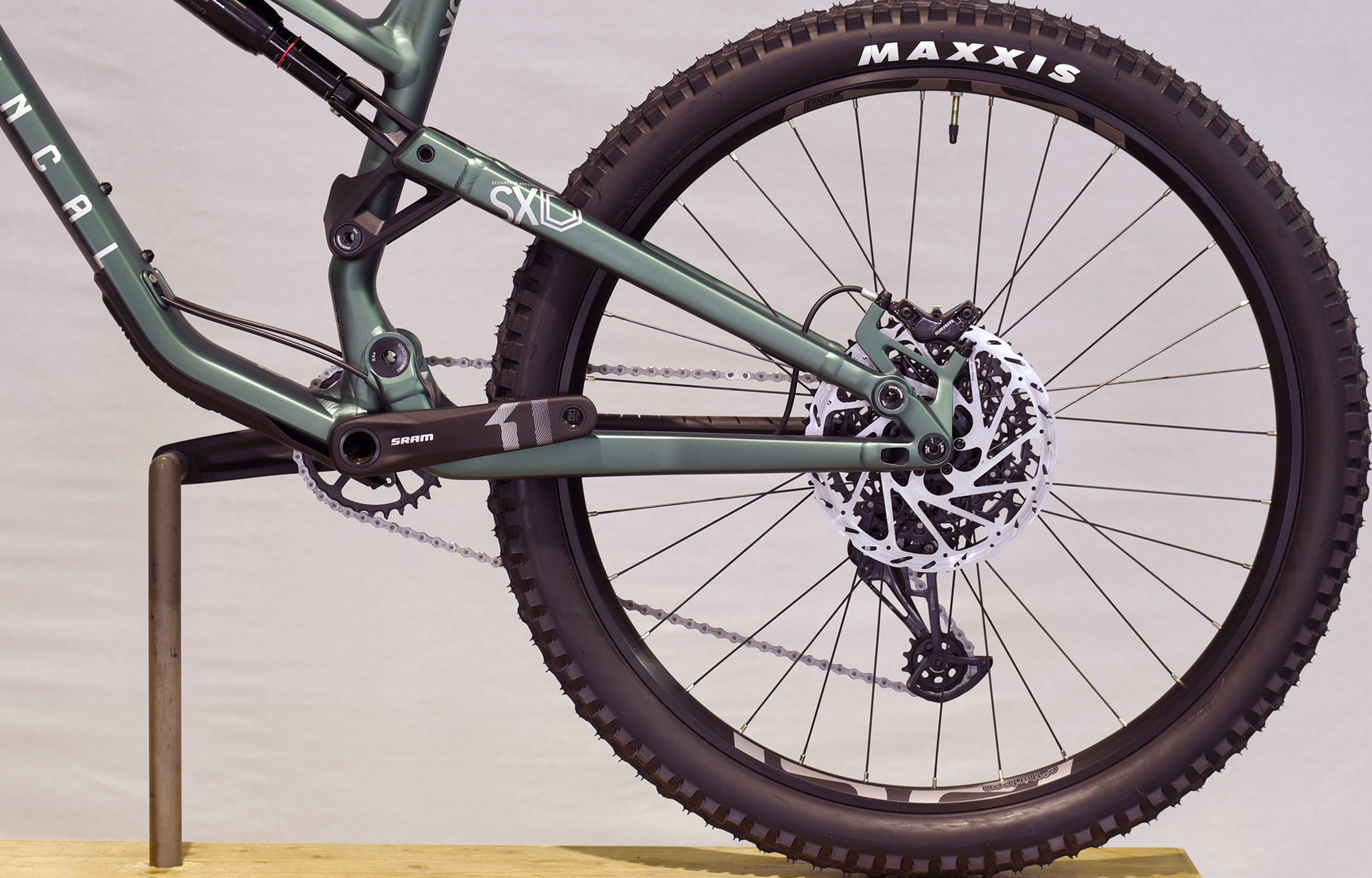 COMMENCAL META SX V4 RIDE METALLIC GREEN - L (22134803) image number null
