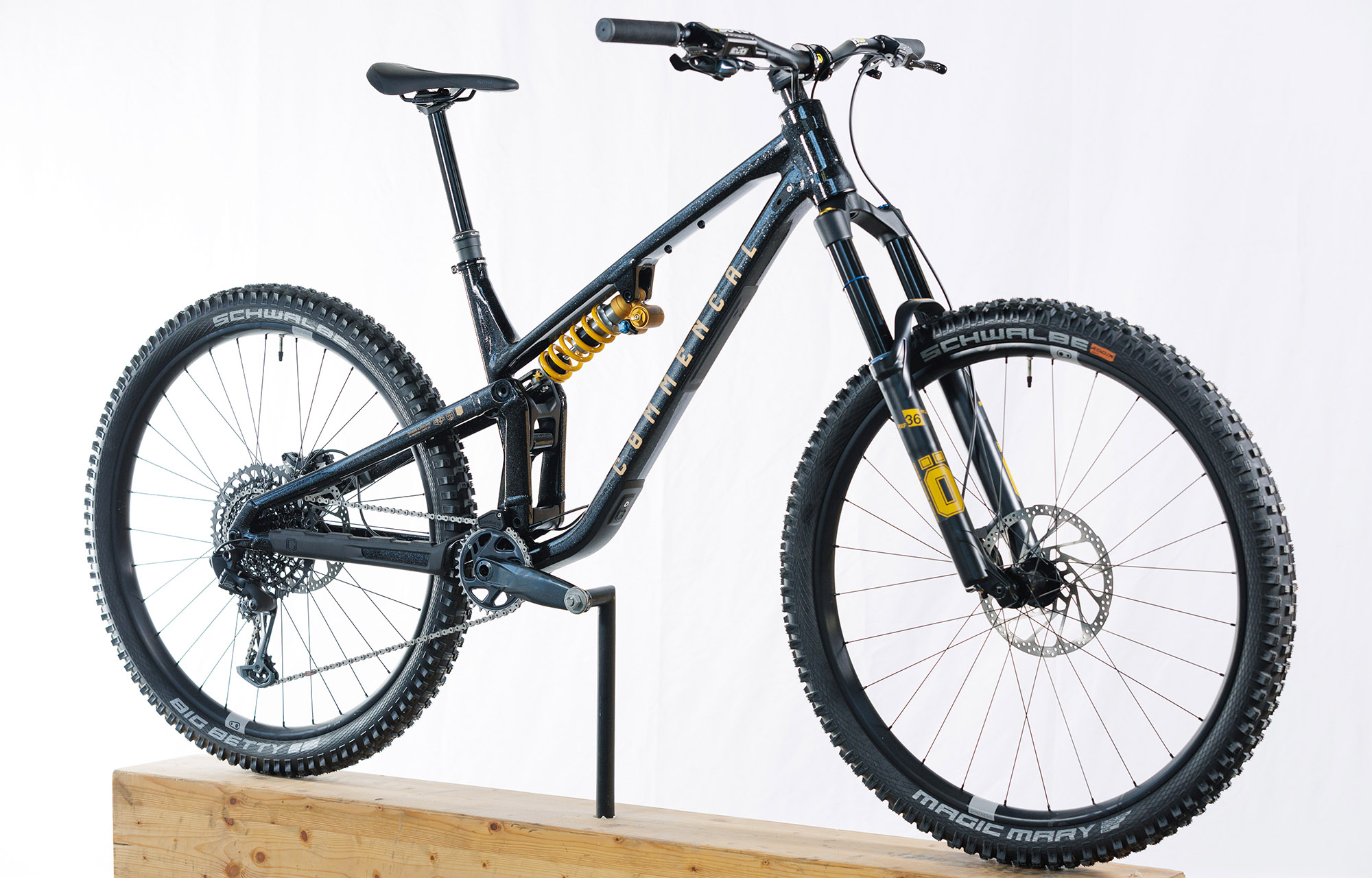 COMMENCAL META V5 OHLINS EDITION GLITTERY BLACK - L (23120803) image cover number large 2