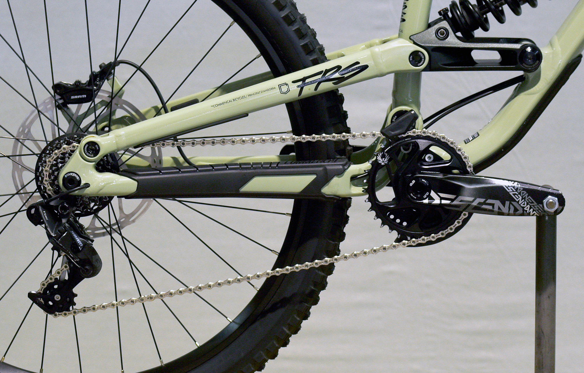 COMMENCAL FRS RIDE - M (22150403) image number null