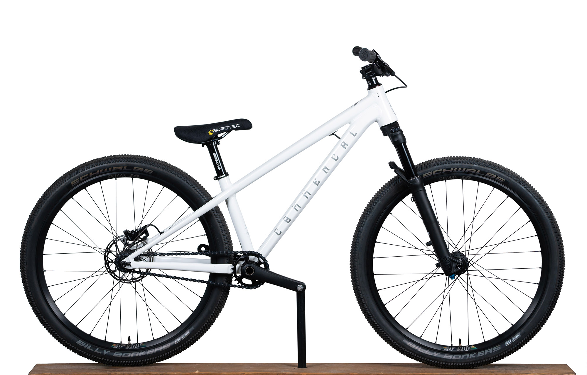 COMMENCAL ABSOLUT CIRCUS MATTE BLACK PURE WHITE - S (24141901) image number null