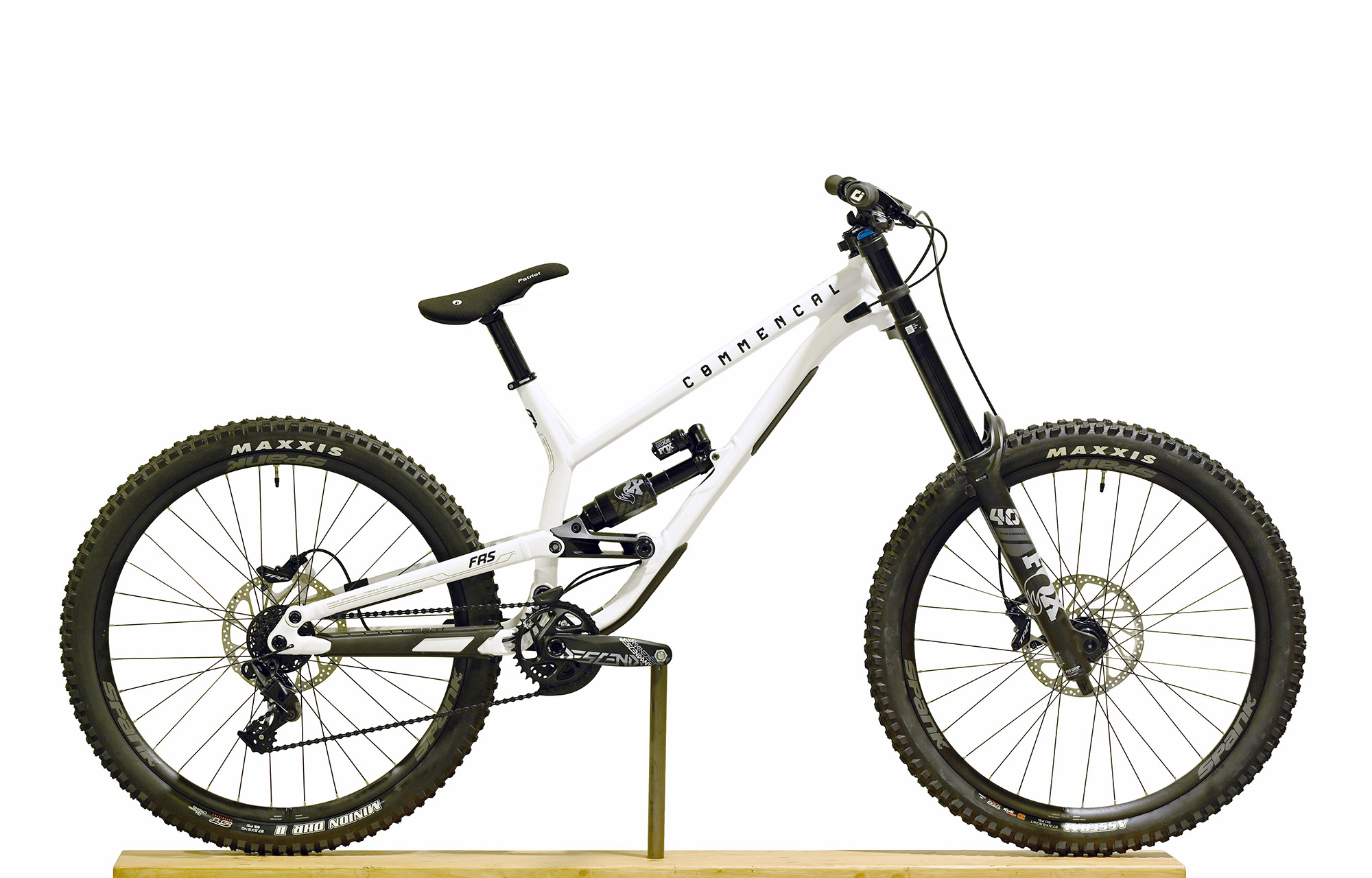 COMMENCAL FRS ESSENTIAL PURE WHITE - L (23150504) image number null