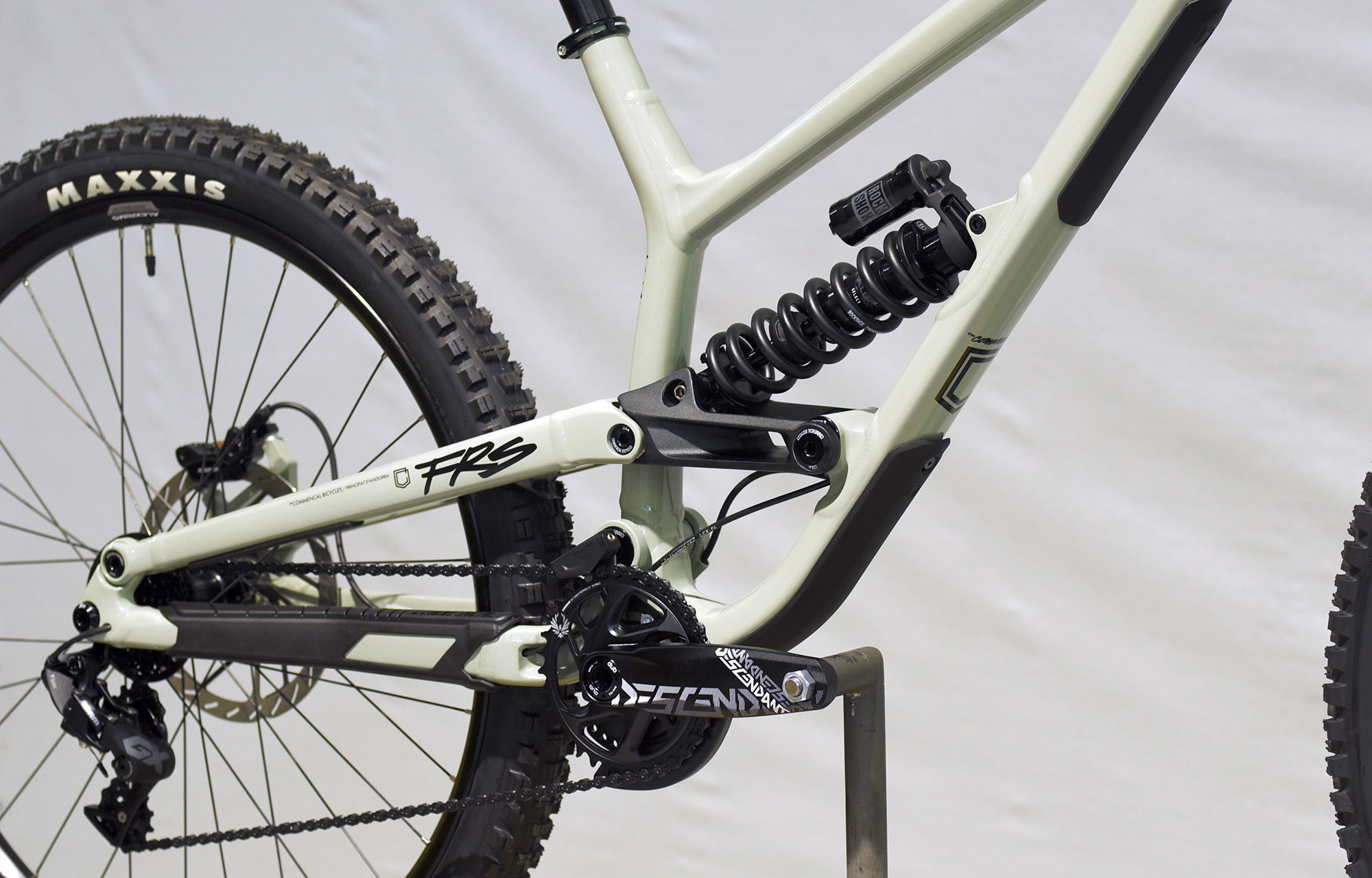 COMMENCAL FRS RIDE HERITAGE GREEN - L (22150403) image number null