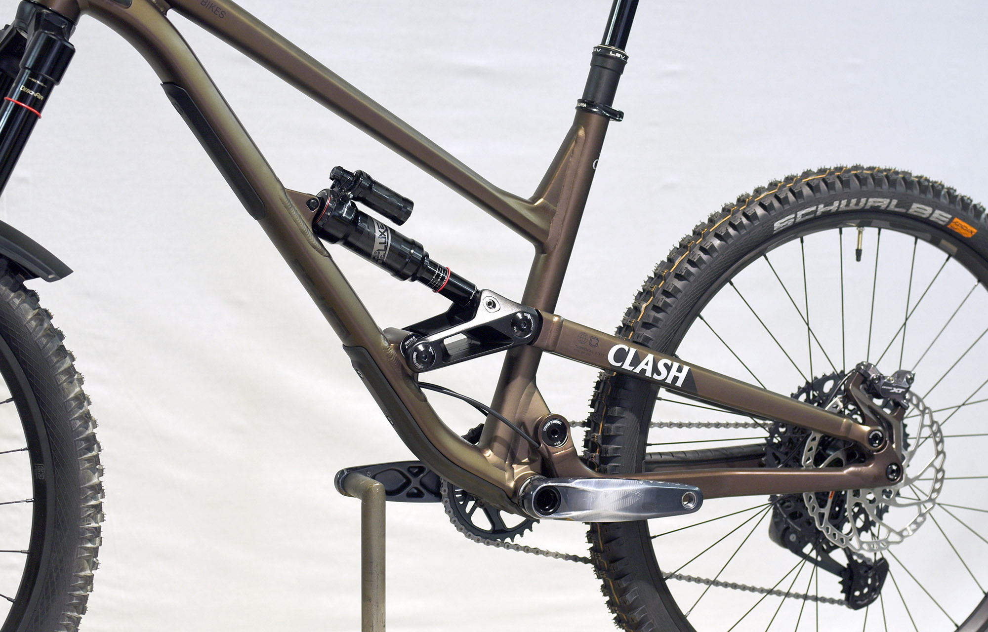 COMMENCAL CLASH RACE FROZEN BROWN  - L (22132103) image number null