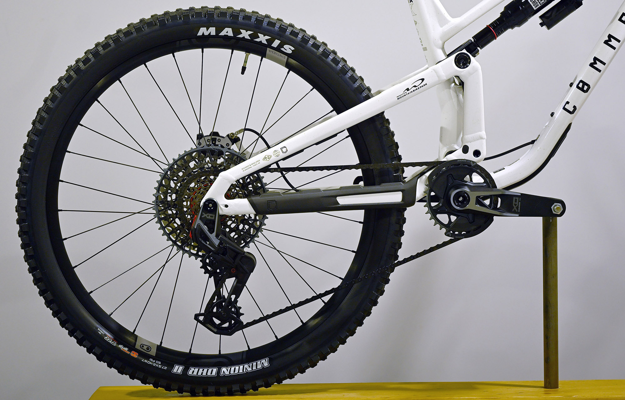 COMMENCAL META SX V5 ULTIMATE WHISTLER EDITION - L (24133803) image number null