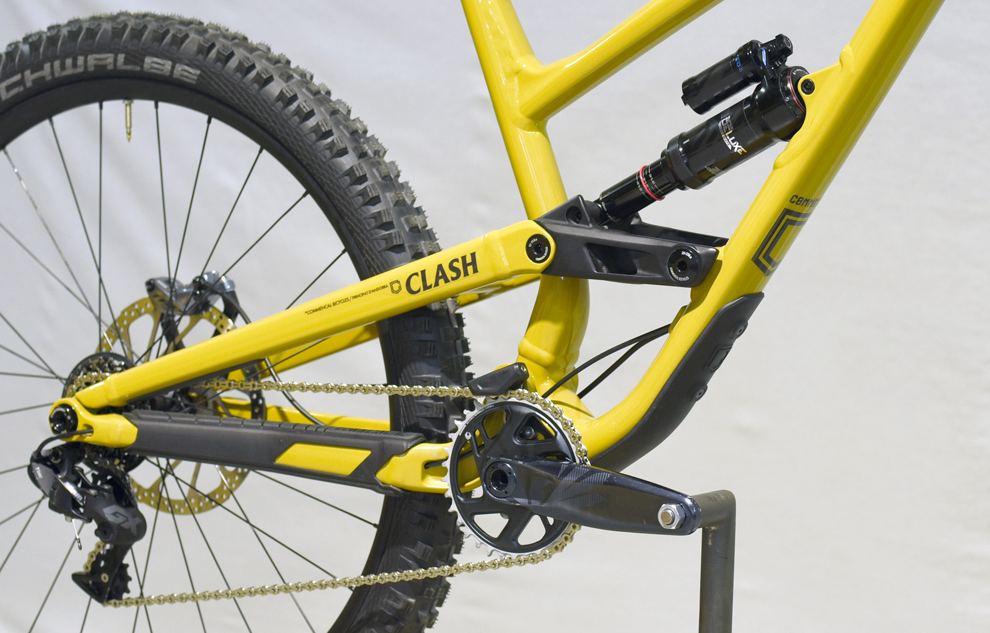 COMMENCAL CLASH RACE YELLOW - M (22131502) image number null