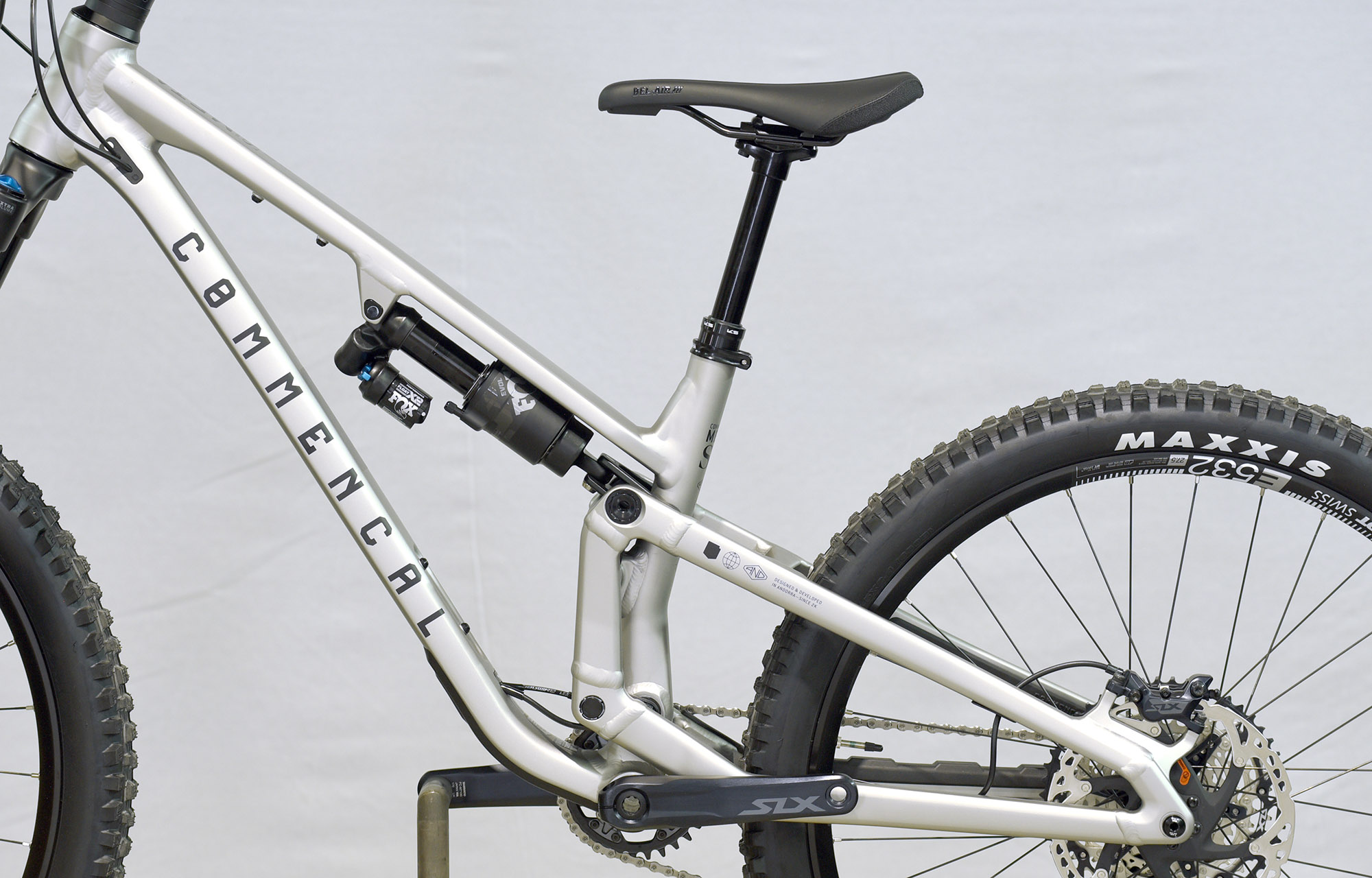 COMMENCAL META SX V5 ESSENTIAL SILVER - S (23131501) image number null