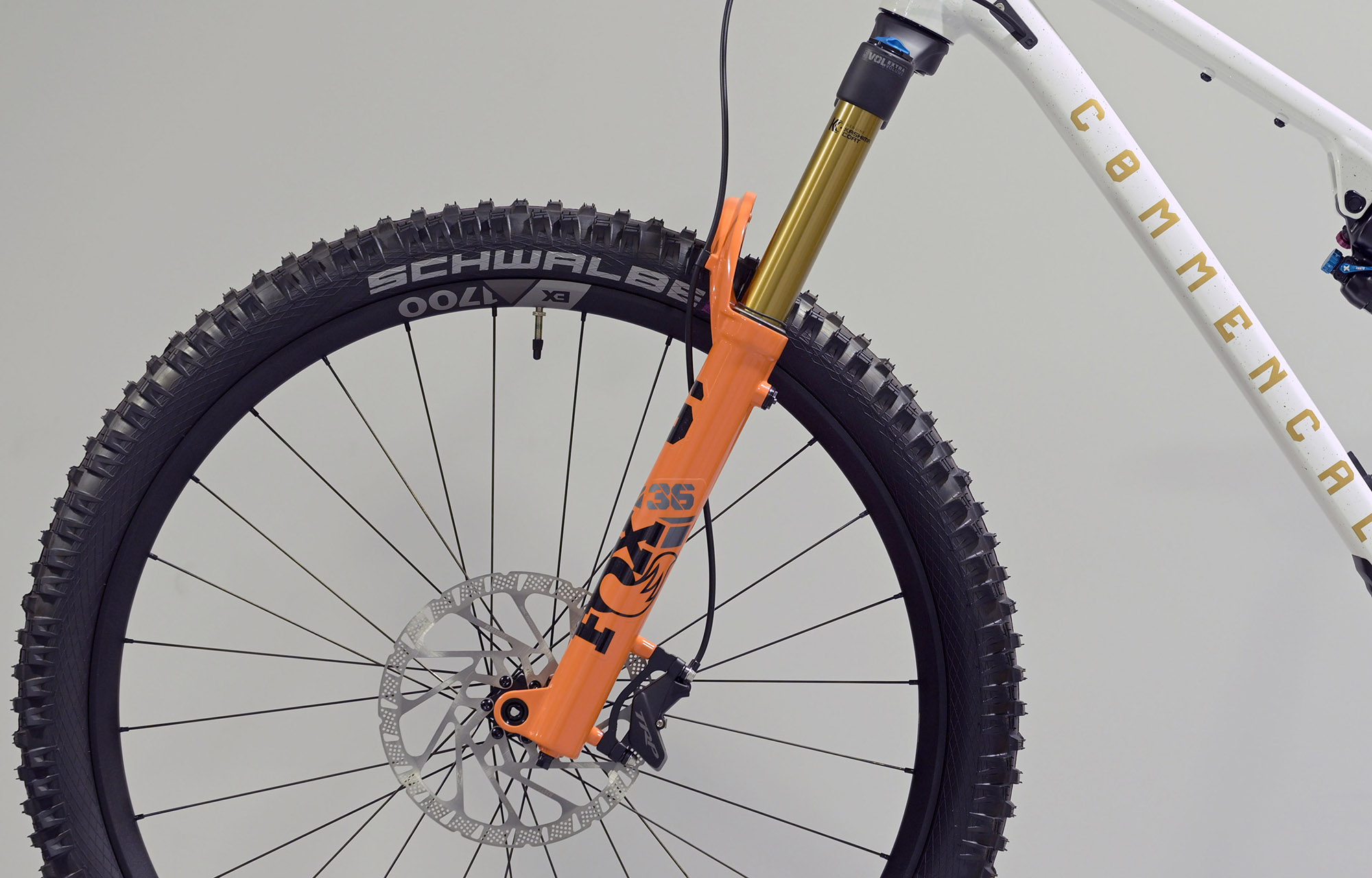 COMMENCAL META V5 SIGNATURE GLITTERY WHITE - L (24122303) image cover number large 5