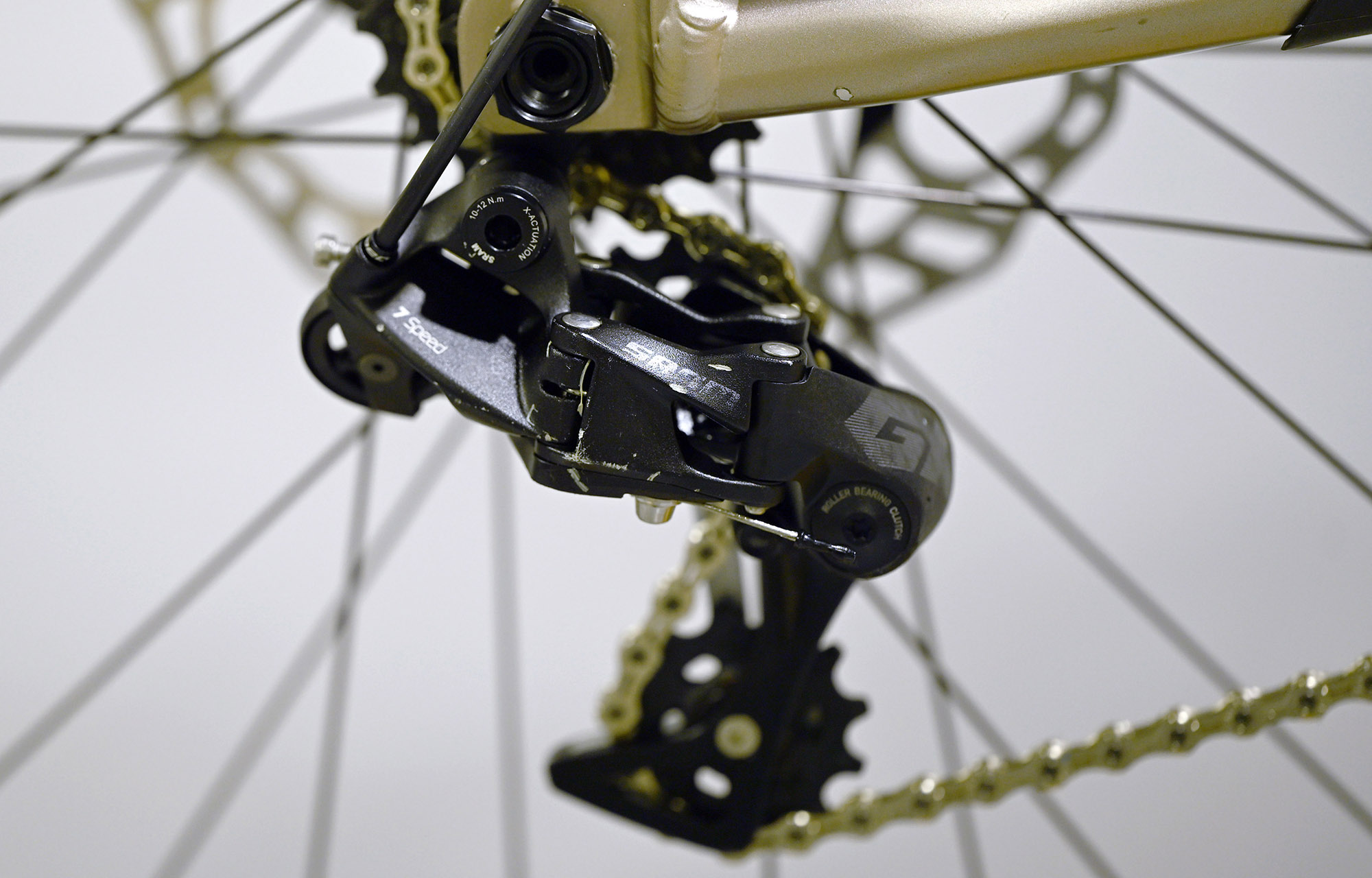 COMMENCAL SUPREME DH RACE CHAMPAGNE - M (22150102) image number null