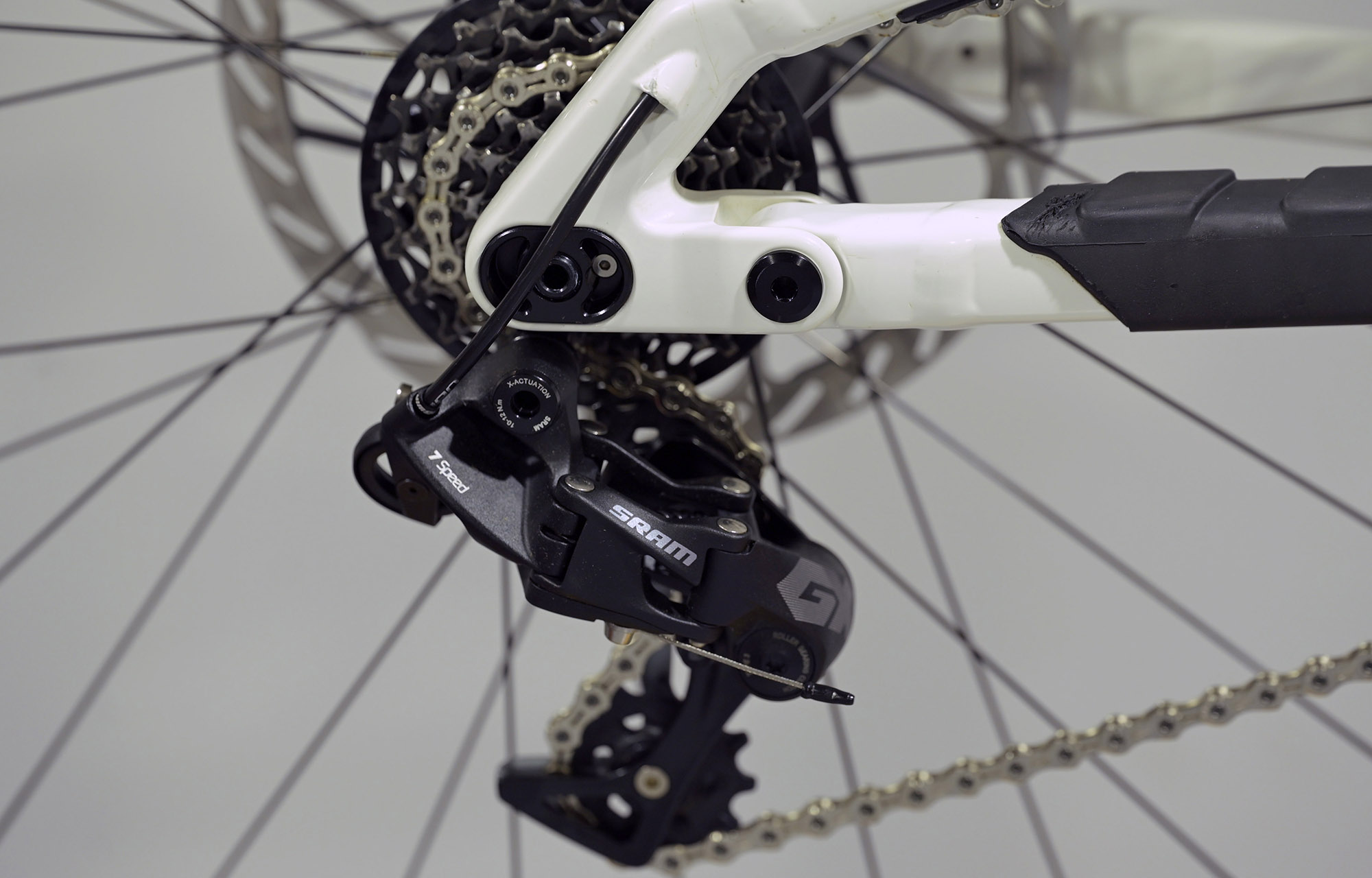 COMMENCAL SUPREME DH V5 ROCKSHOX PURE WHITE - L (24157103) image cover number large 5