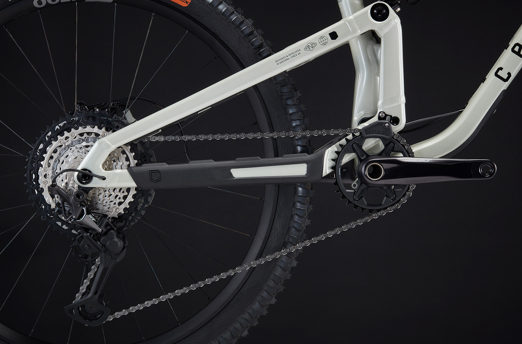 COMMENCAL META SX V5 SIGNATURE CLEAR SILVER image number null