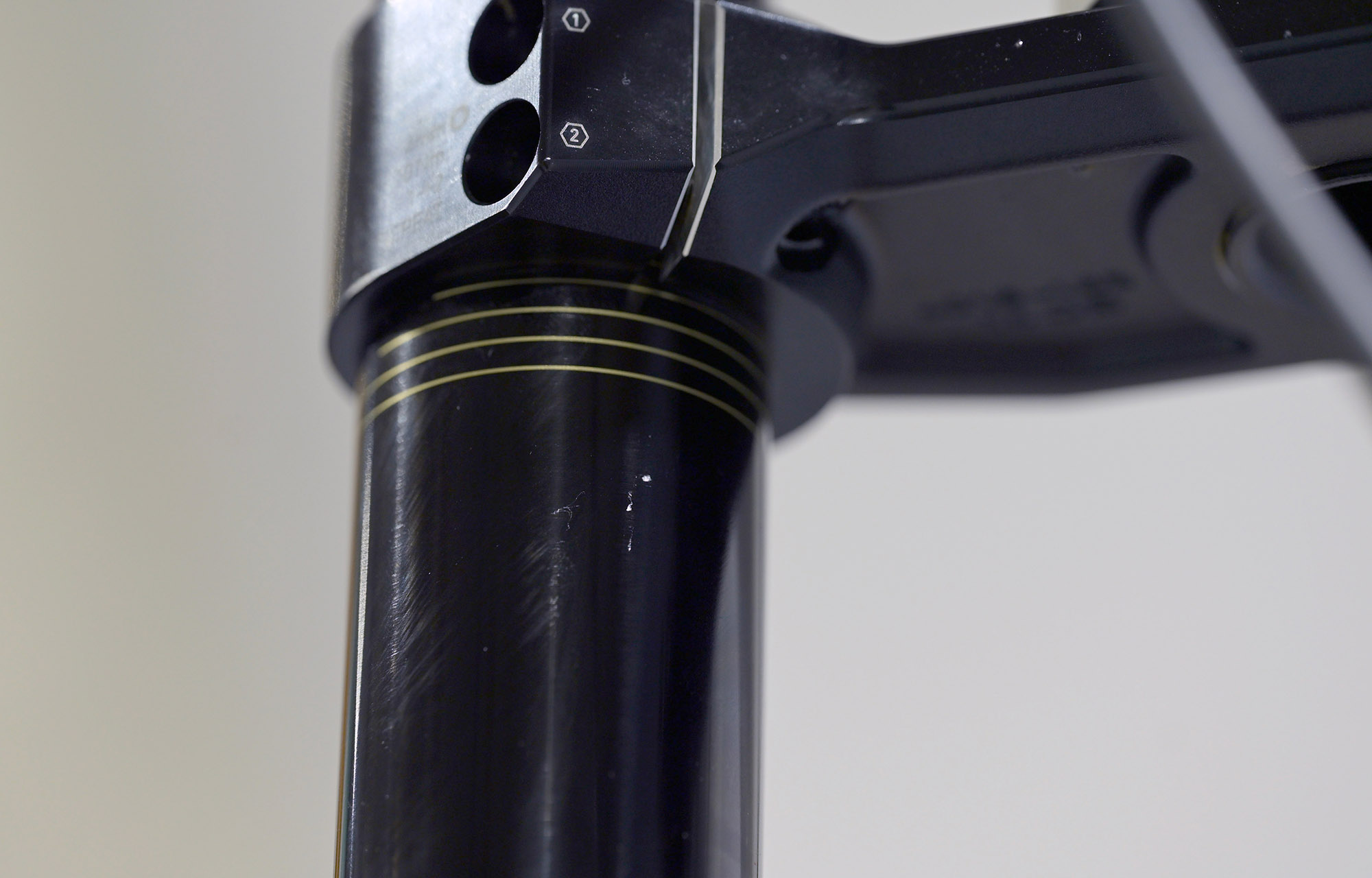 COMMENCAL SUPREME DH V5 ROCKSHOX PURE WHITE - L (24157103) image cover number large 7