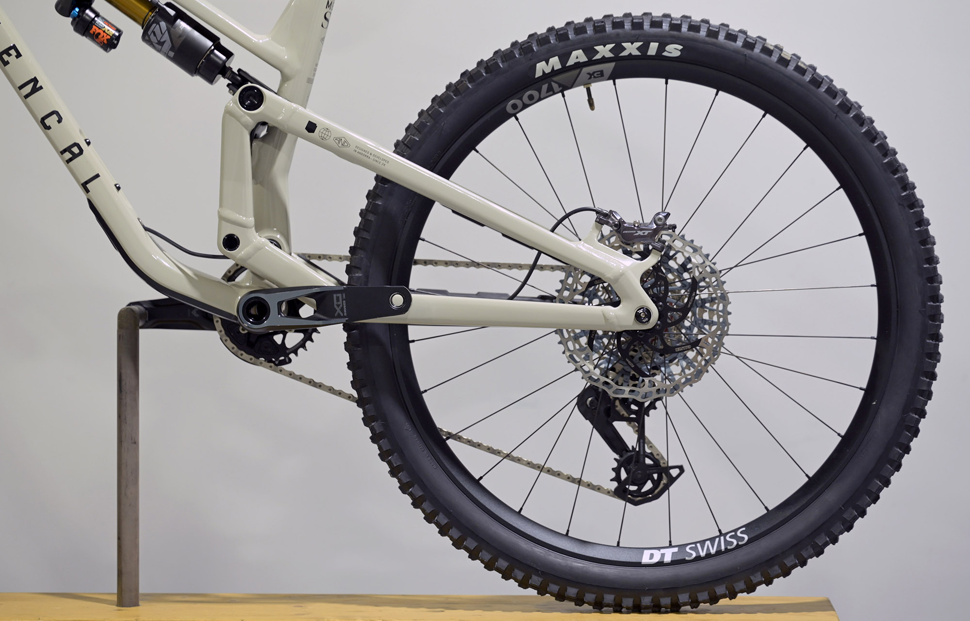 COMMENCAL META SX V5 T-TYPE CHALK - L (23132003) image cover number large 3