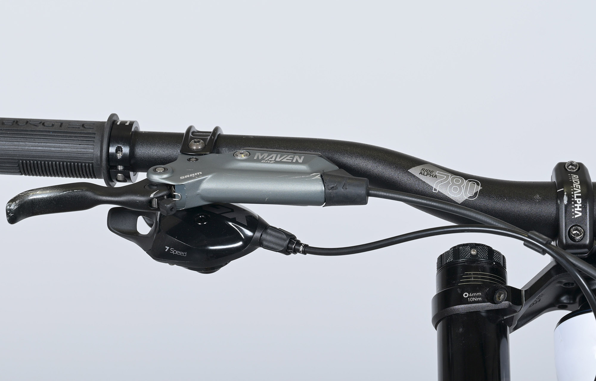 COMMENCAL SUPREME DH V5 ROCKSHOX PURE WHITE - L (24157103) image cover number large 5