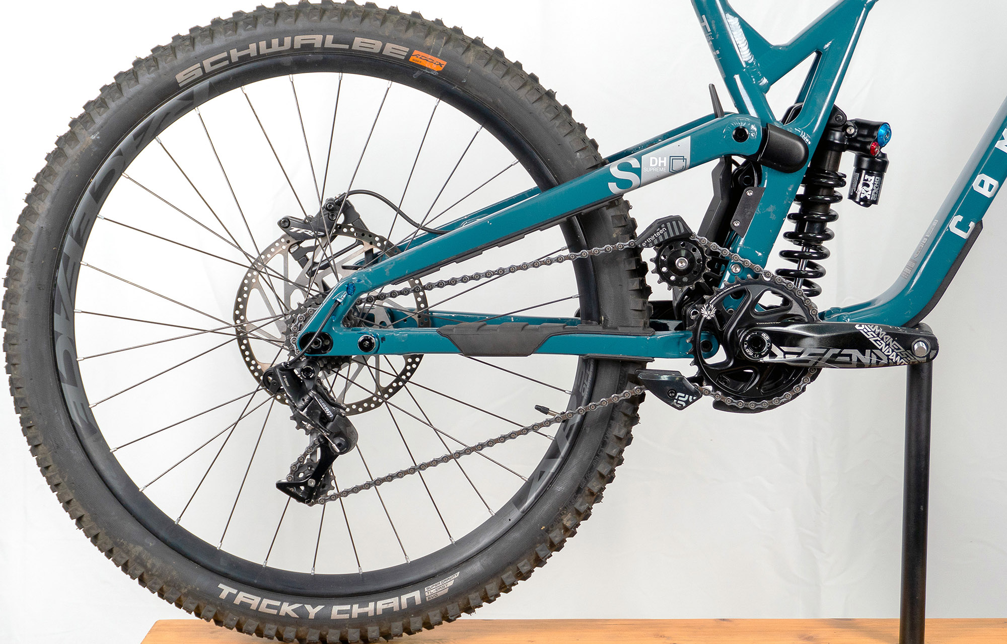 COMMENCAL SUPREME DH V5 ESSENTIAL AQUA BLUE - L (23150103) image number null