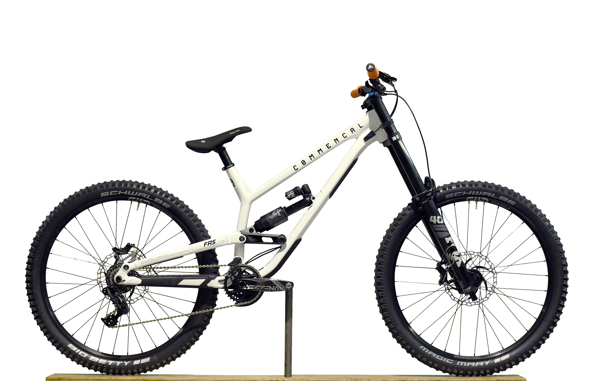 COMMENCAL FRS ESSENTIAL PURE WHITE - M (22150502) image number null